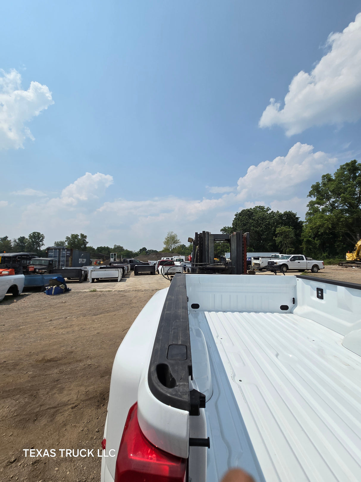 2023-2025 Ford Super Duty F350 F450 F550 8' Dually Truck Bed - Oxford White