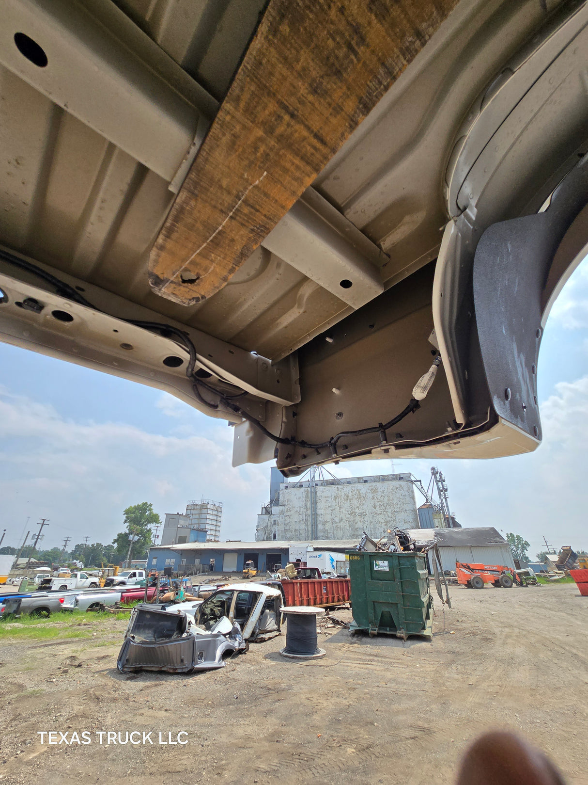 2023-2025 Ford Super Duty F350 F450 F550 8' Dually Truck Bed - Oxford White