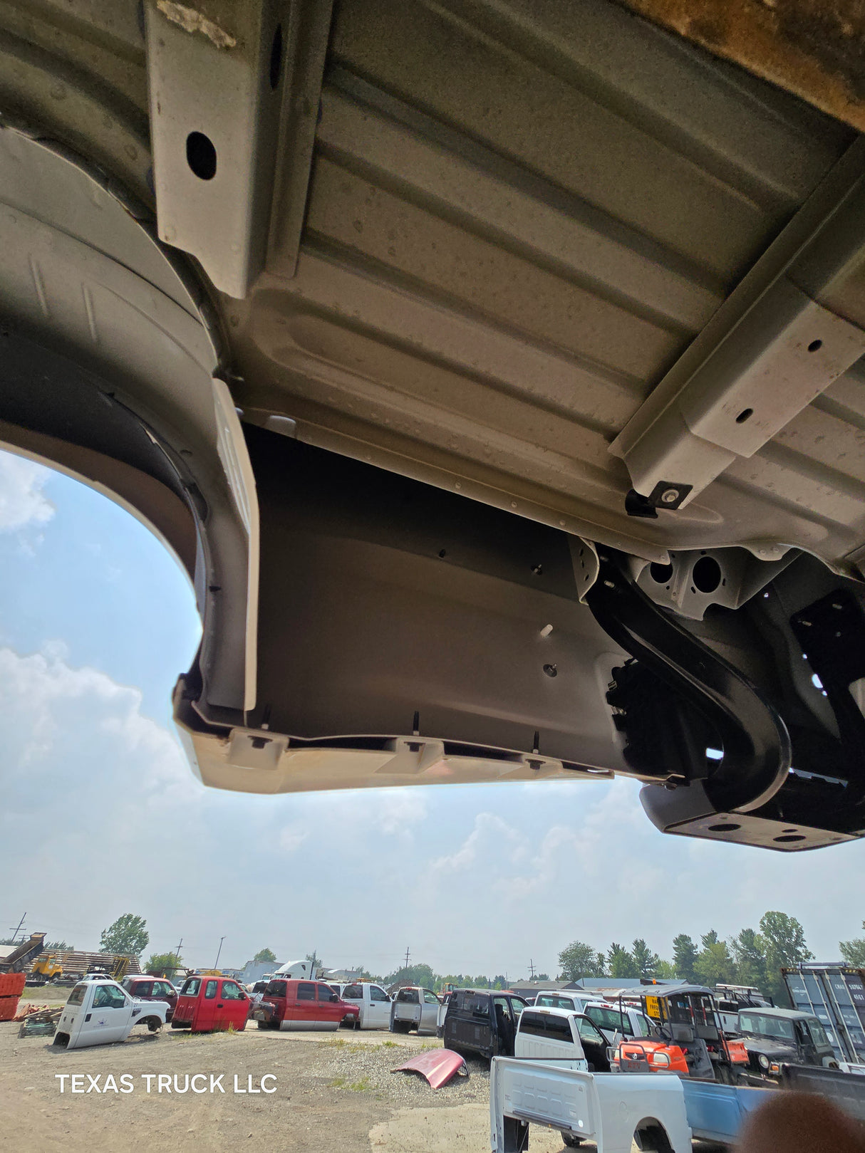 2023-2025 Ford Super Duty F350 F450 F550 8' Dually Truck Bed - Oxford White