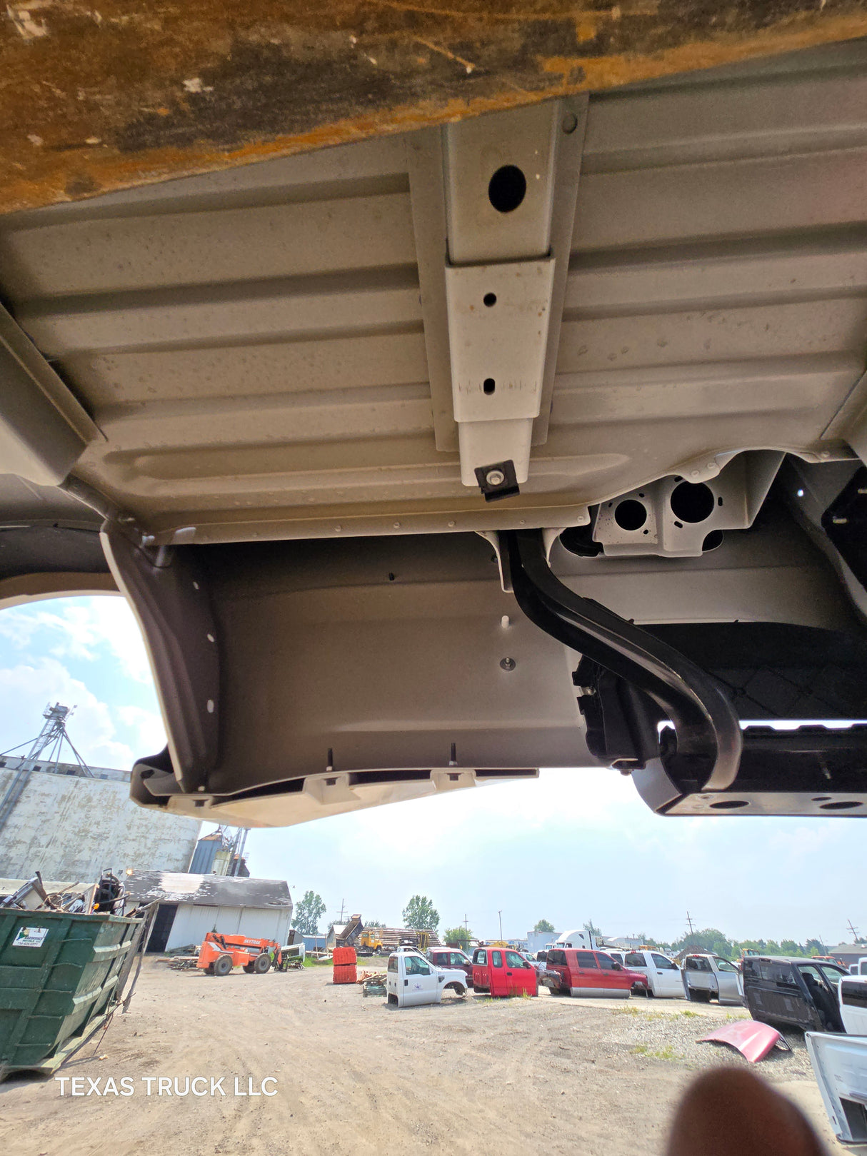 2023-2025 Ford Super Duty F350 F450 F550 8' Dually Truck Bed - Oxford White