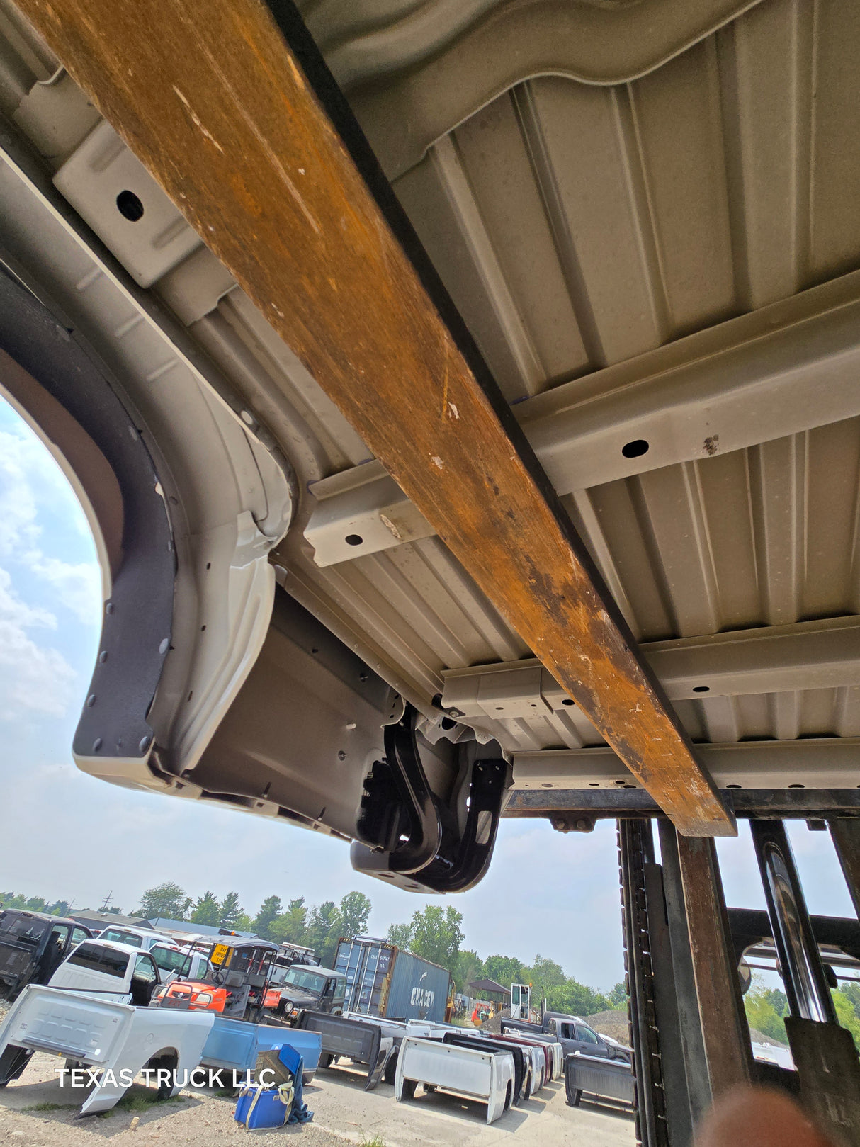 2023-2025 Ford Super Duty F350 F450 F550 8' Dually Truck Bed - Oxford White