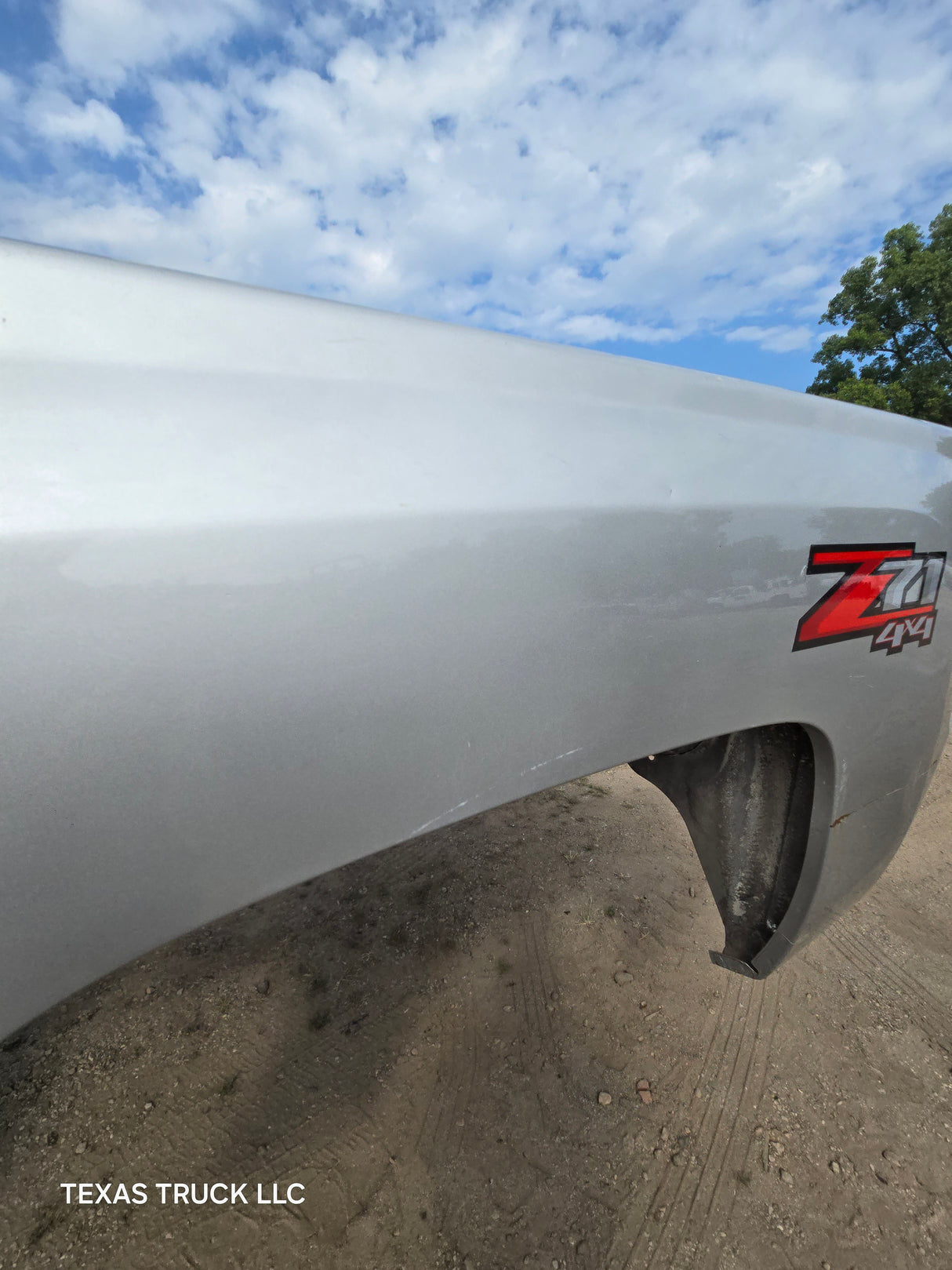 2007-2013 Chevrolet Silverado 1500 5' 8" Short Truck Bed - Silver