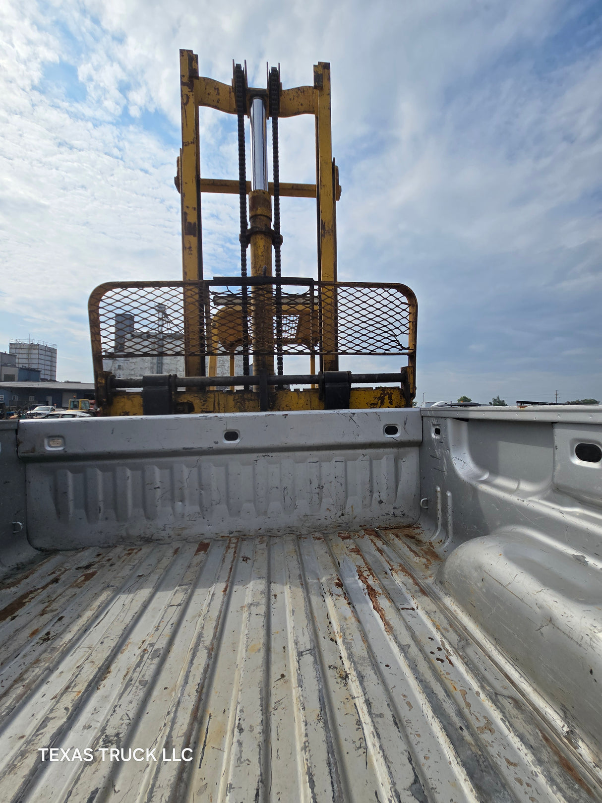 2007-2013 Chevrolet Silverado 1500 5' 8" Short Truck Bed - Silver