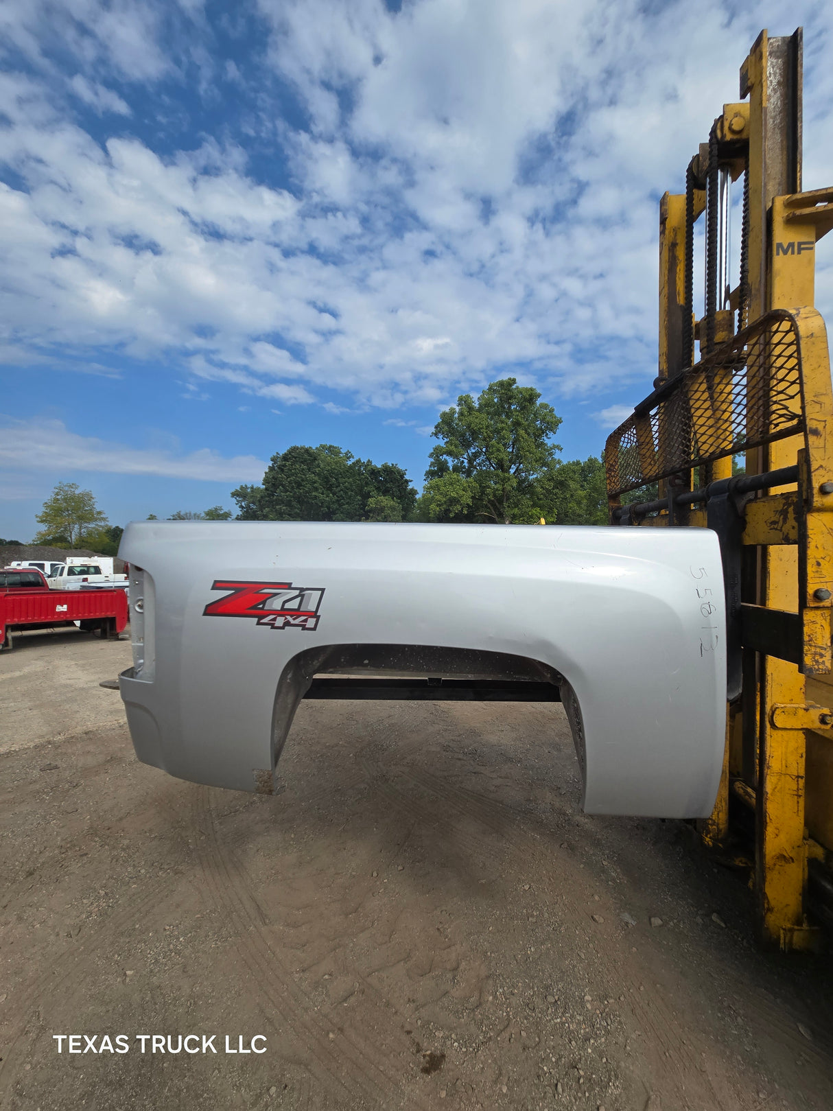 2007-2013 Chevrolet Silverado 1500 5' 8" Short Truck Bed - Silver