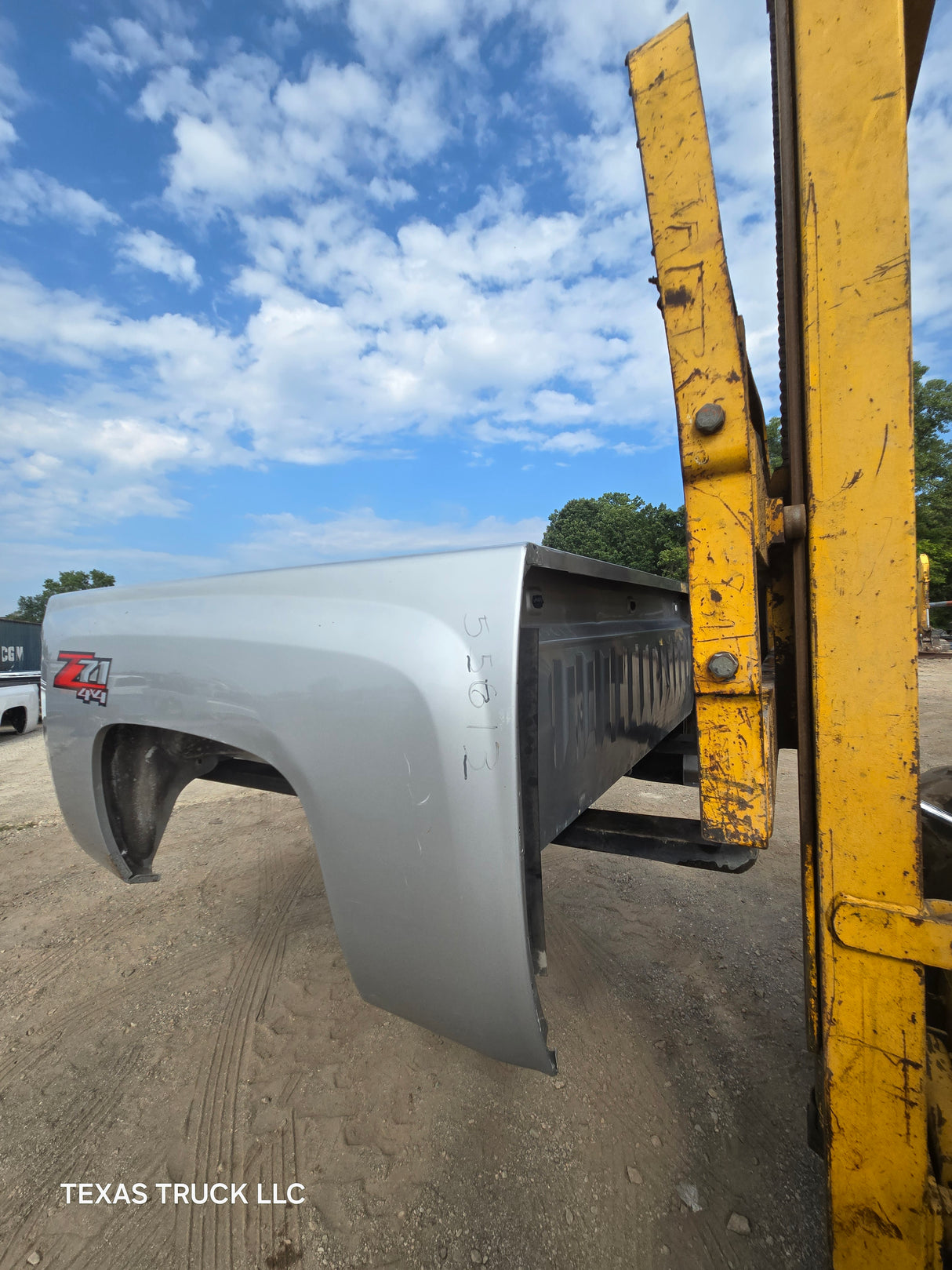 2007-2013 Chevrolet Silverado 1500 5' 8" Short Truck Bed - Silver