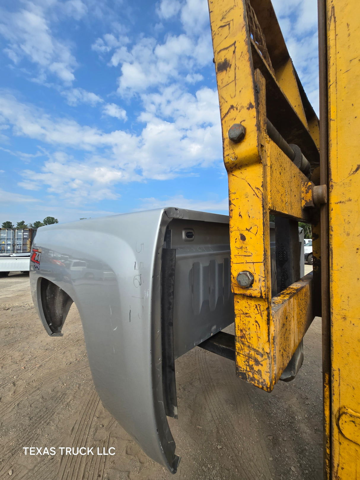 2007-2013 Chevrolet Silverado 1500 5' 8" Short Truck Bed - Silver