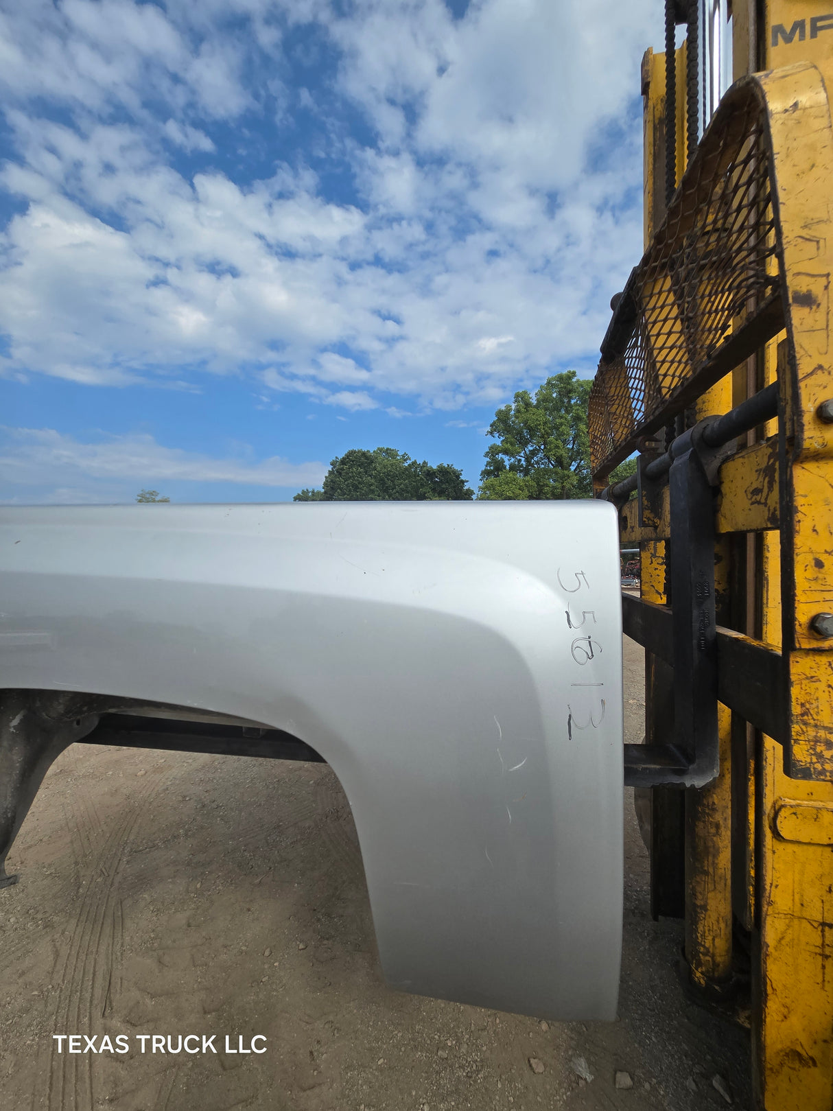 2007-2013 Chevrolet Silverado 1500 5' 8" Short Truck Bed - Silver