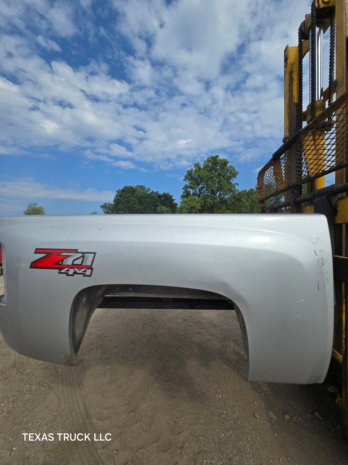 2007-2013 Chevrolet Silverado 1500 5' 8" Short Truck Bed - Silver