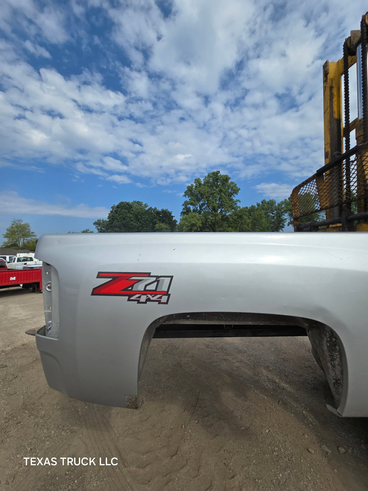 2007-2013 Chevrolet Silverado 1500 5' 8" Short Truck Bed - Silver