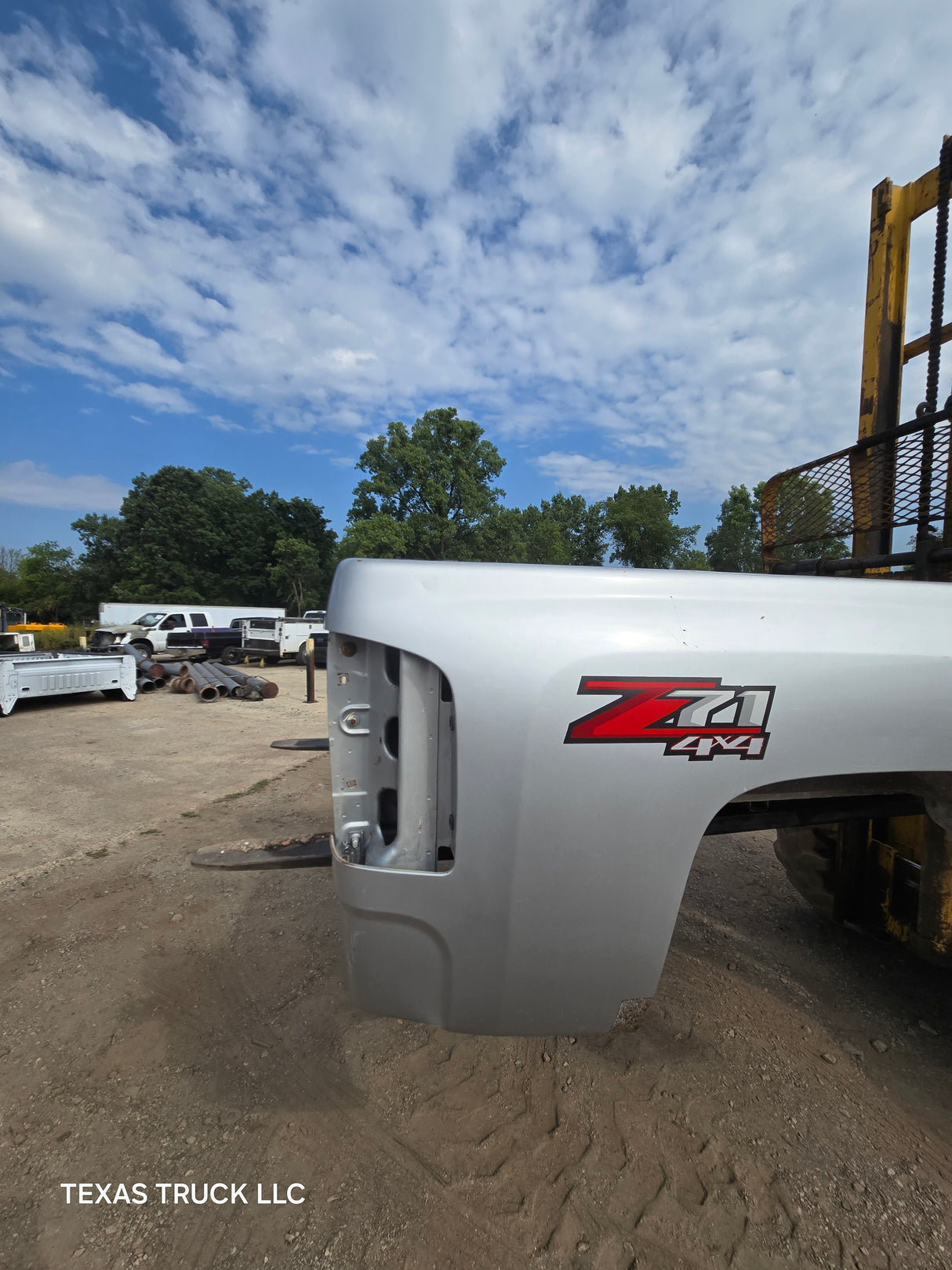 2007-2013 Chevrolet Silverado 1500 5' 8" Short Truck Bed - Silver