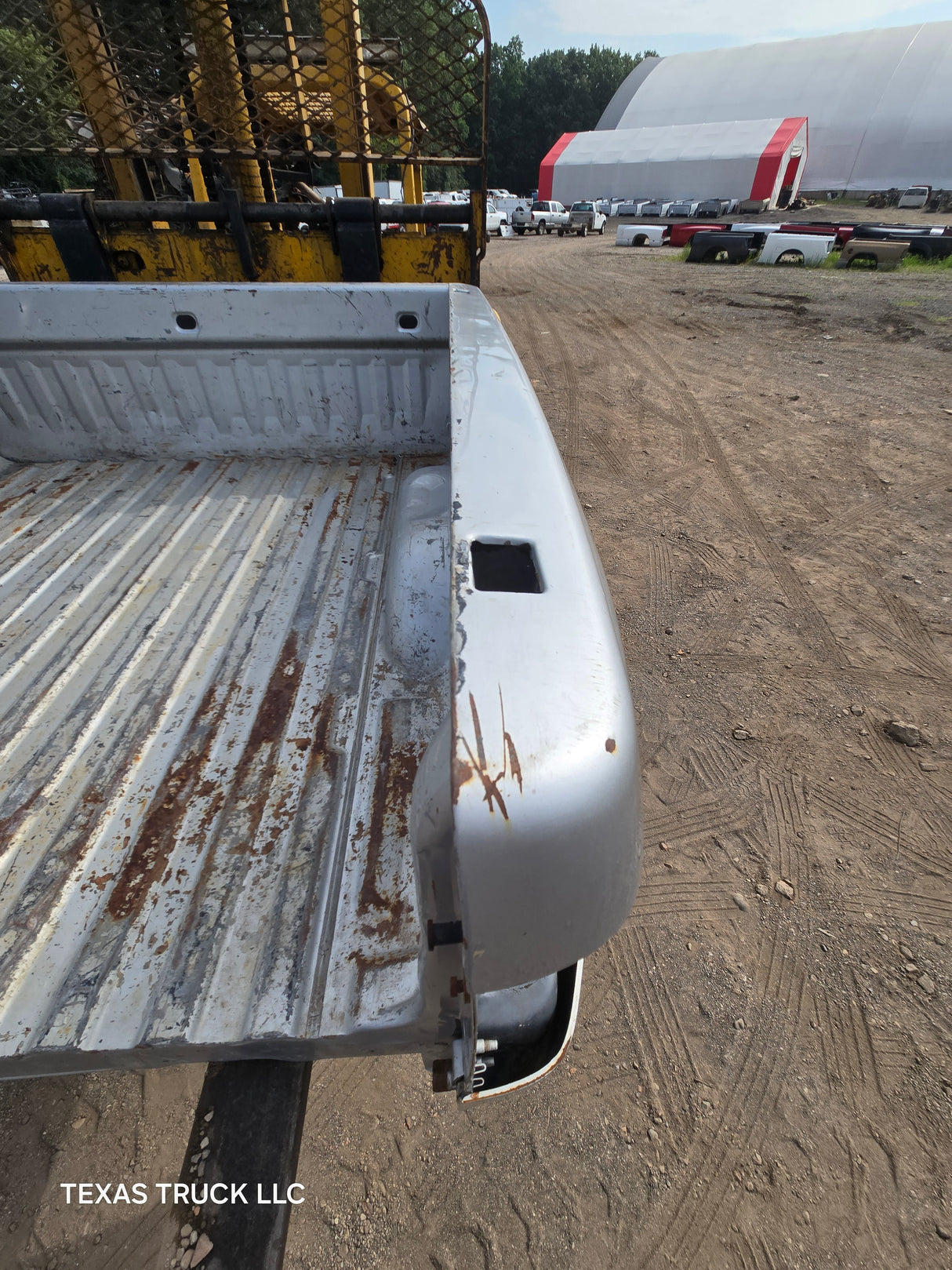 2007-2013 Chevrolet Silverado 1500 5' 8" Short Truck Bed - Silver