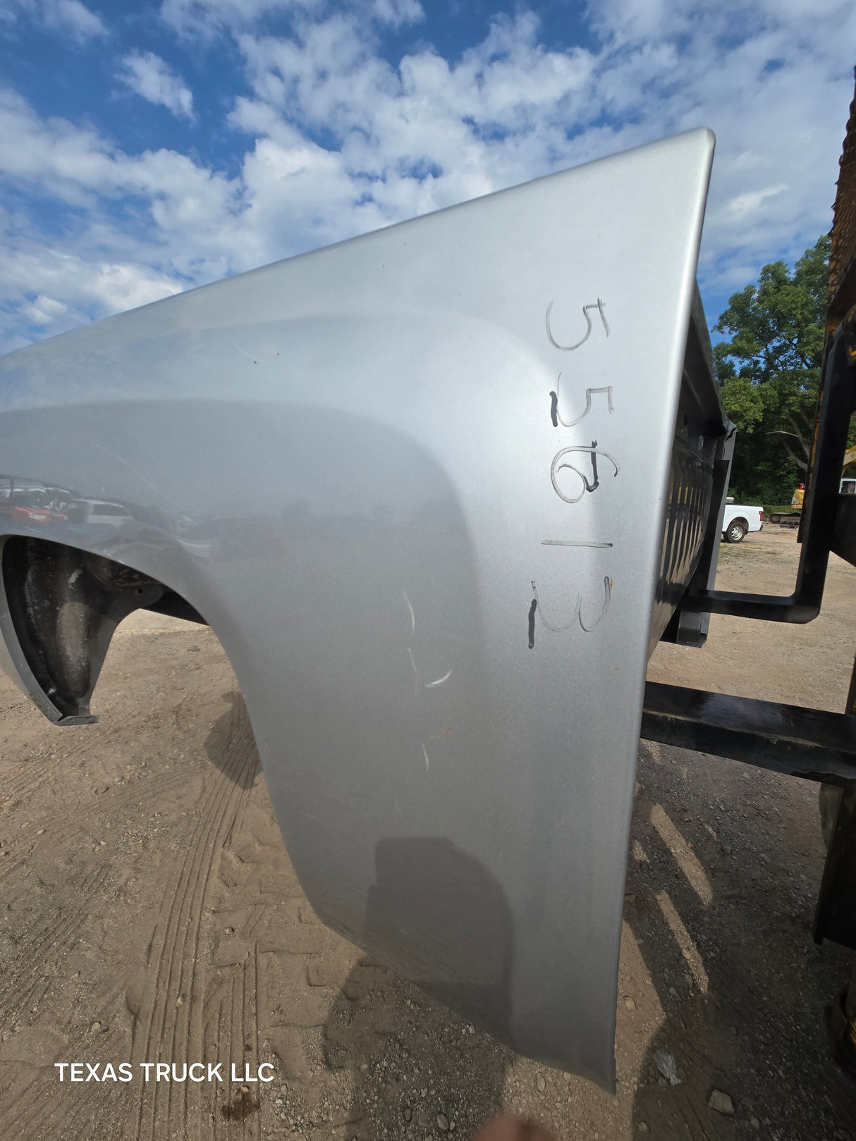 2007-2013 Chevrolet Silverado 1500 5' 8" Short Truck Bed - Silver