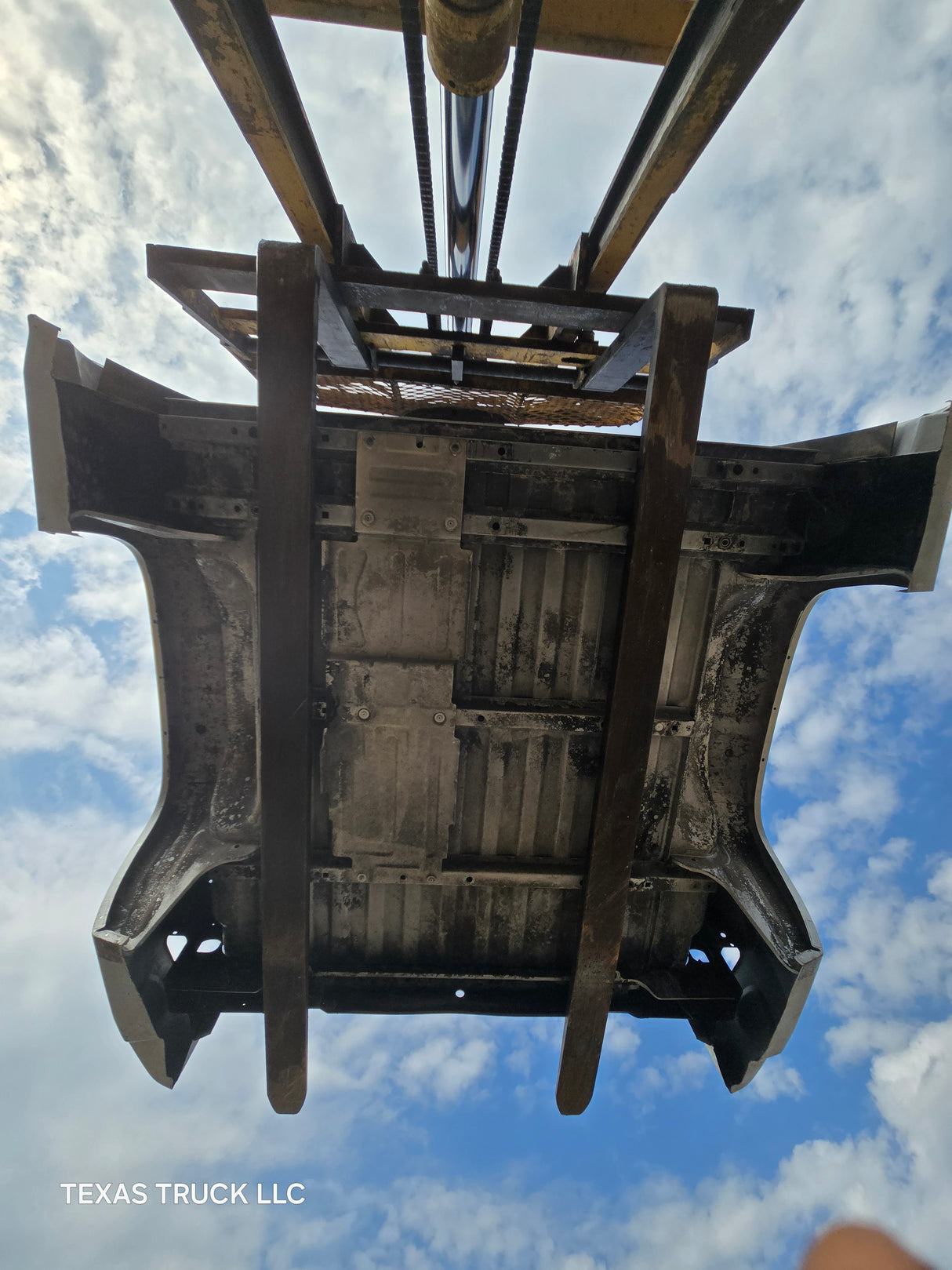 2007-2013 Chevrolet Silverado 1500 5' 8" Short Truck Bed - Silver