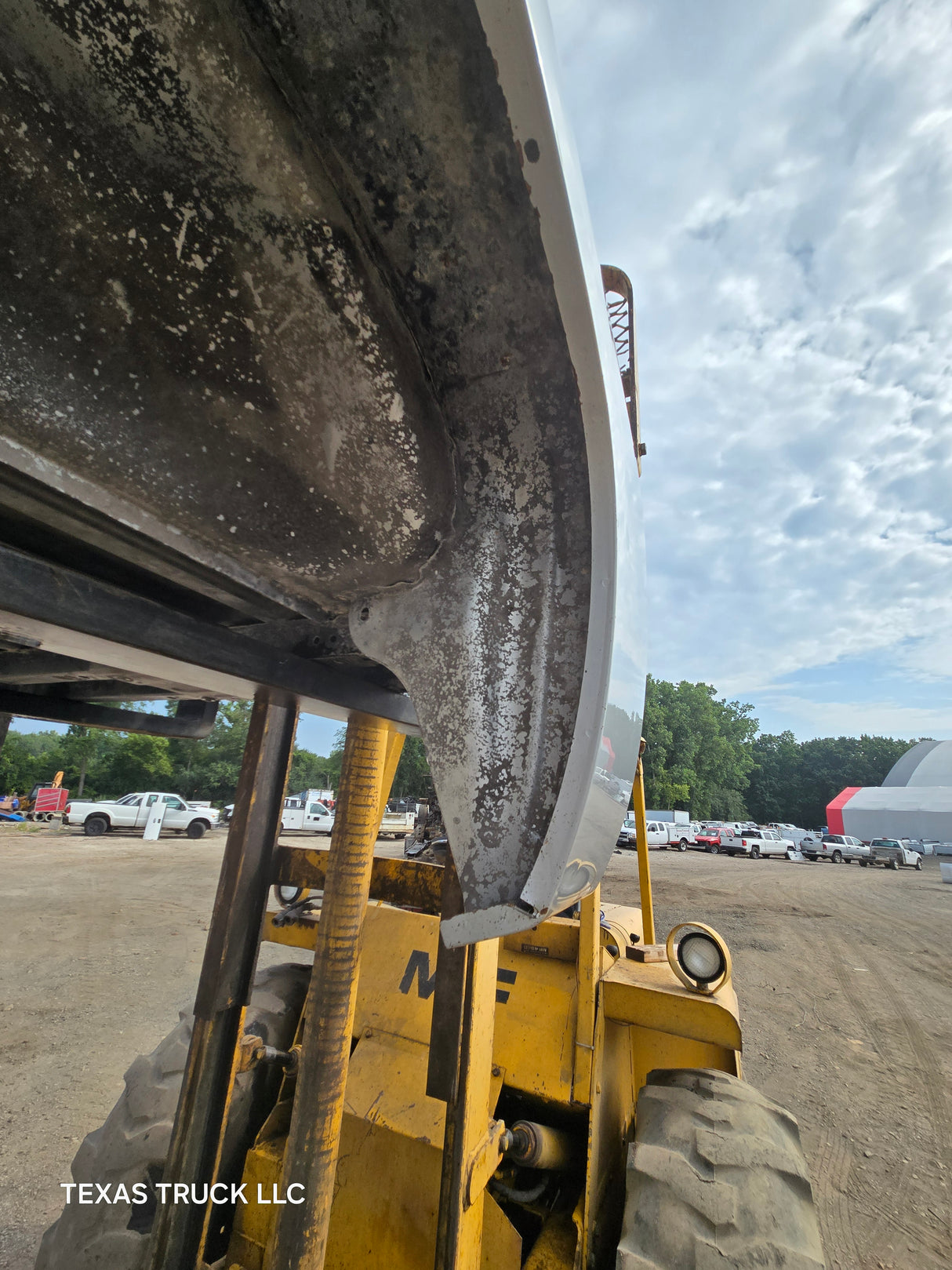 2007-2013 Chevrolet Silverado 1500 5' 8" Short Truck Bed - Silver