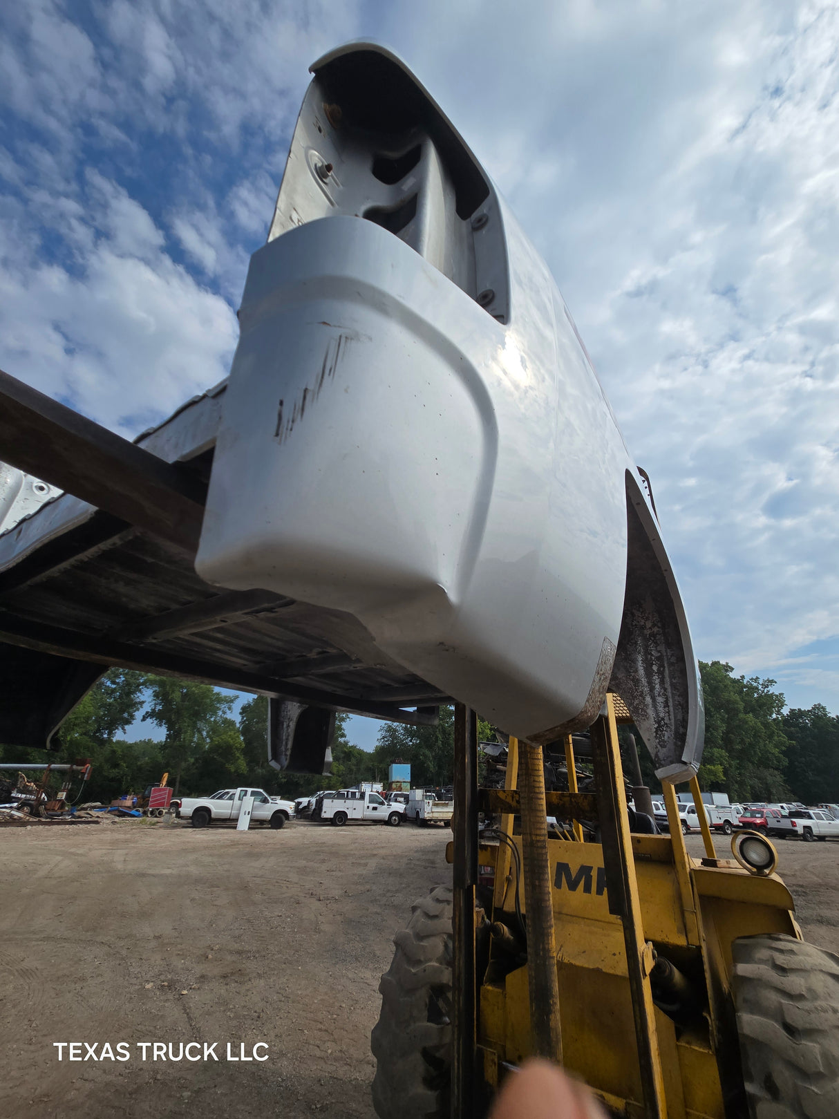 2007-2013 Chevrolet Silverado 1500 5' 8" Short Truck Bed - Silver