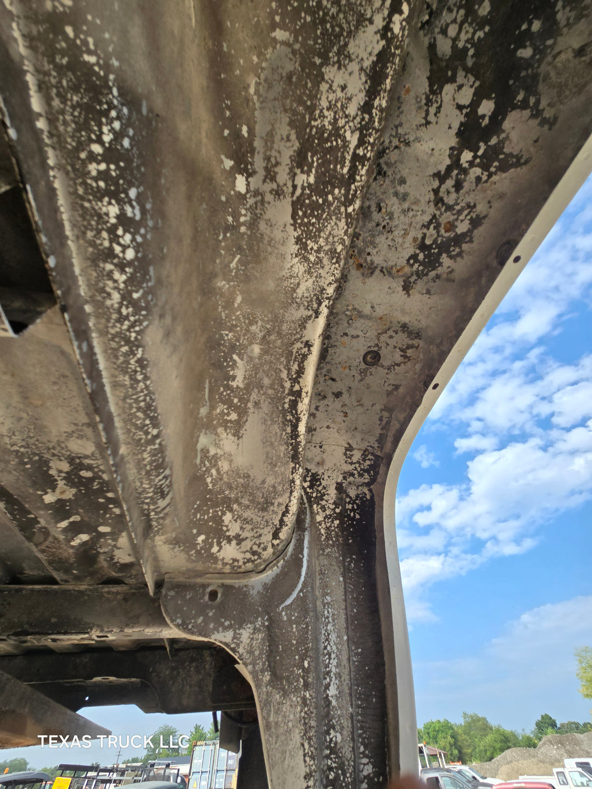 2007-2013 Chevrolet Silverado 1500 5' 8" Short Truck Bed - Silver