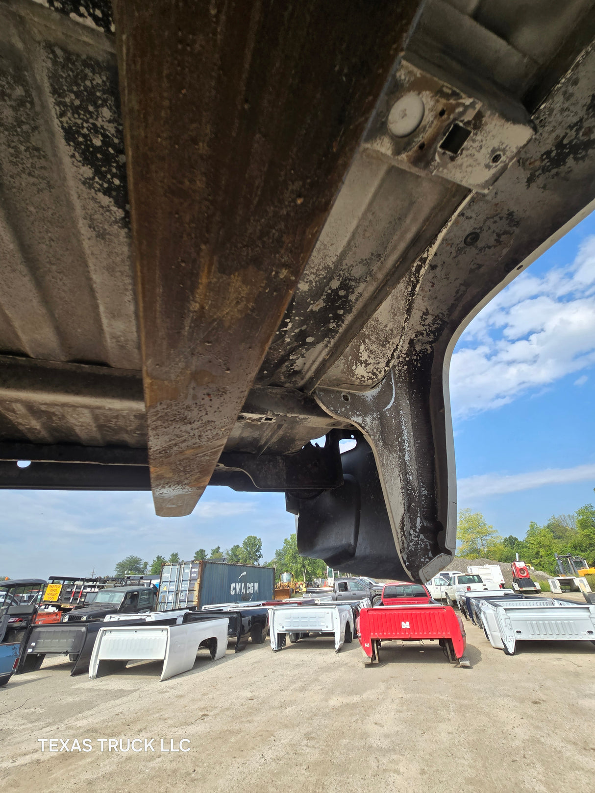 2007-2013 Chevrolet Silverado 1500 5' 8" Short Truck Bed - Silver
