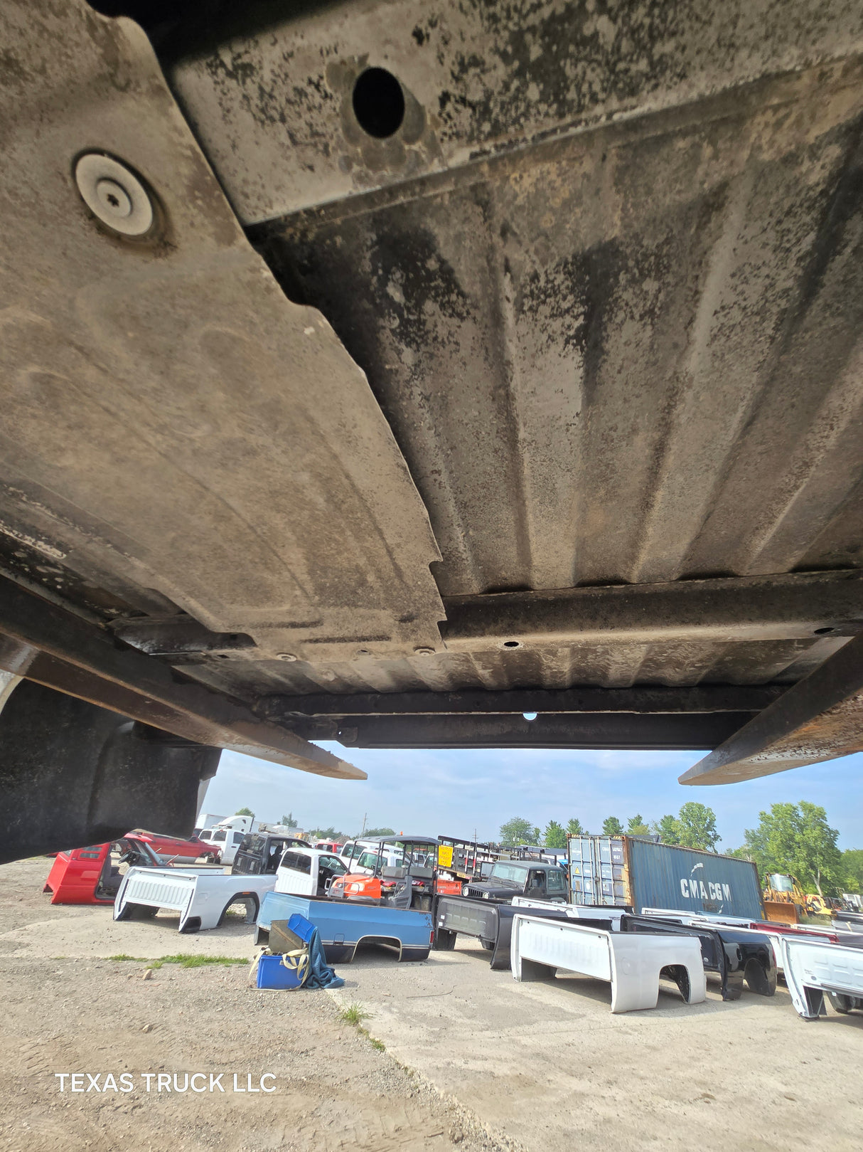 2007-2013 Chevrolet Silverado 1500 5' 8" Short Truck Bed - Silver