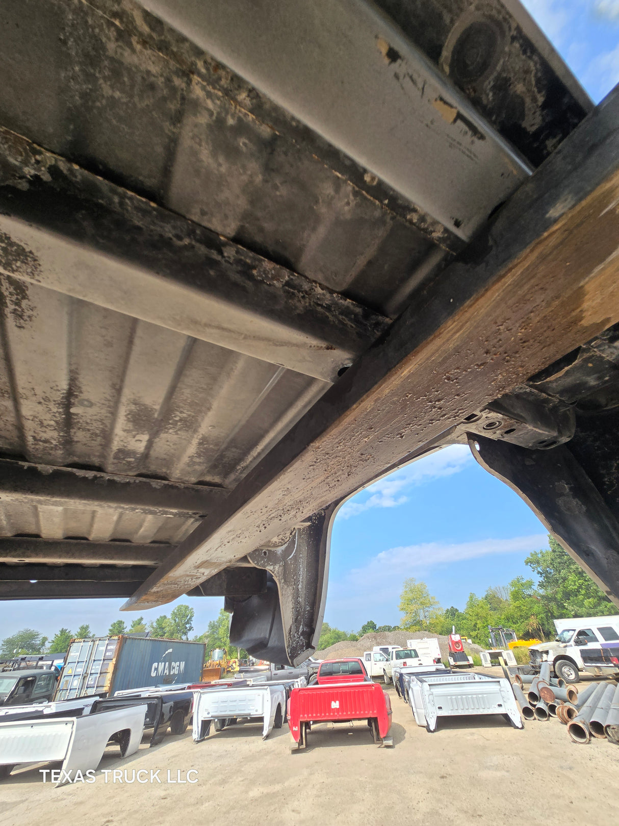 2007-2013 Chevrolet Silverado 1500 5' 8" Short Truck Bed - Silver