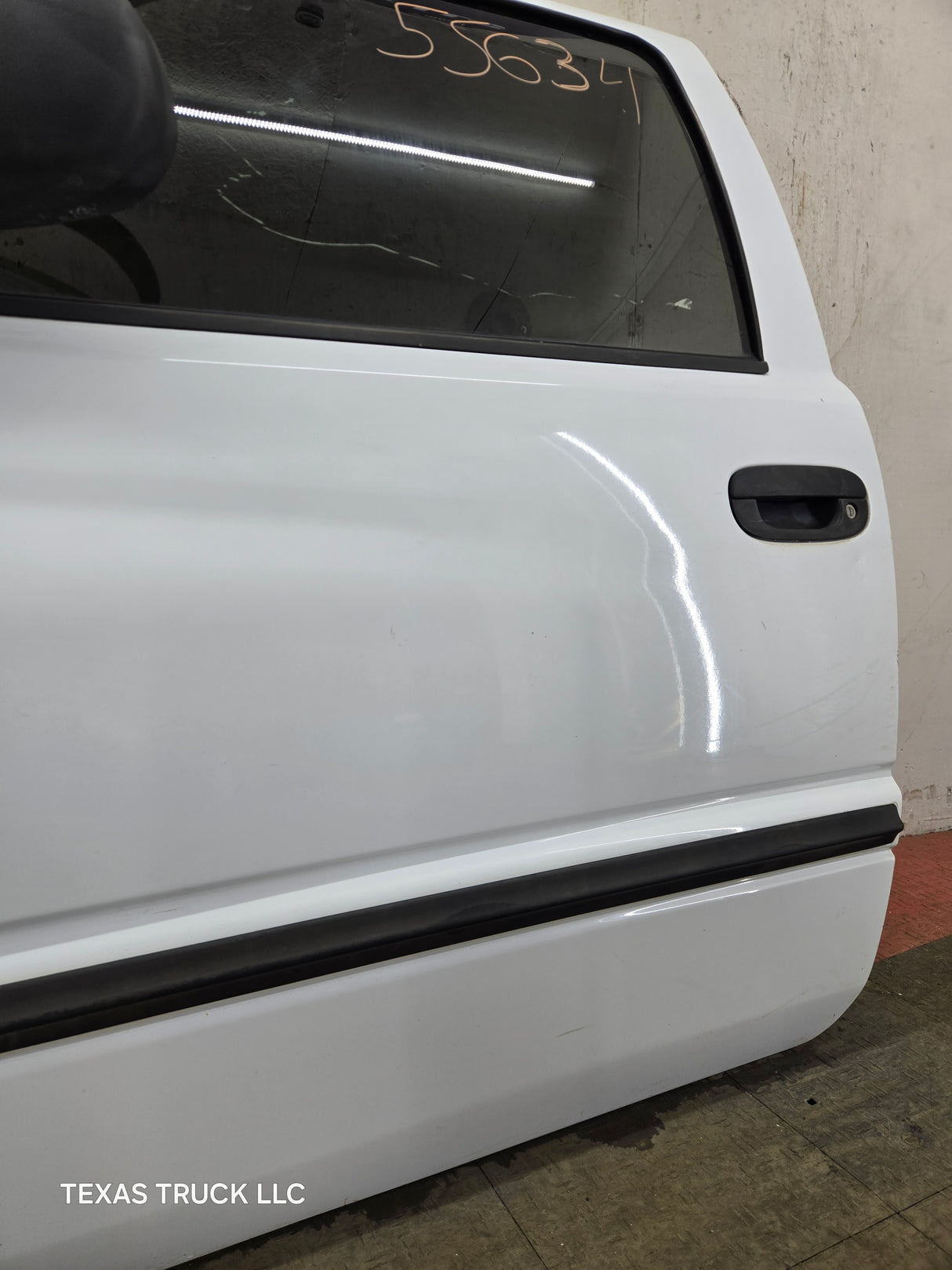 1994-2002 Dodge Ram 2nd Gen LH Driver Side Front Extended Cab Door 1500 2500 3500 ROUND CORNER - White