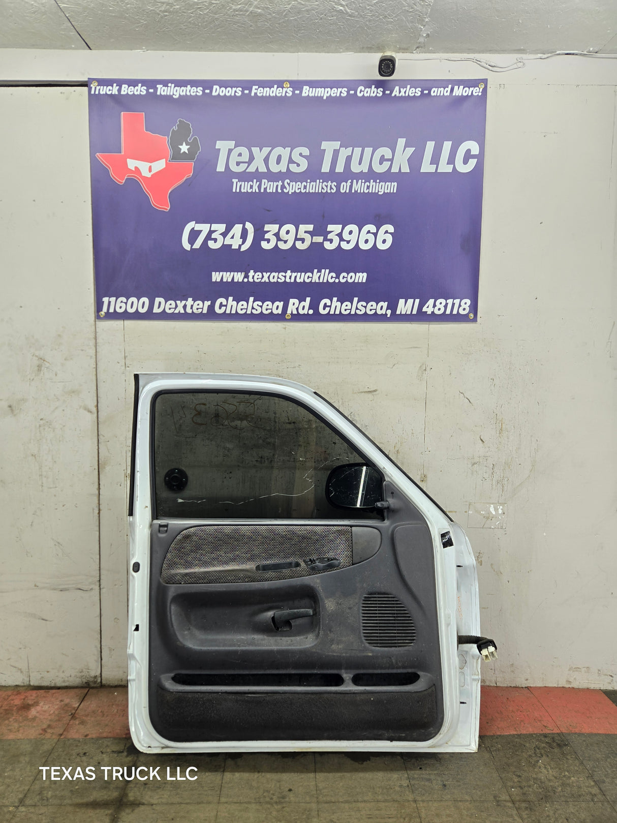 1994-2002 Dodge Ram 2nd Gen LH Driver Side Front Extended Cab Door 1500 2500 3500 ROUND CORNER - White