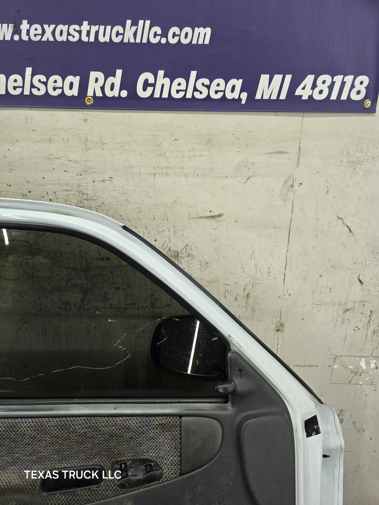 1994-2002 Dodge Ram 2nd Gen LH Driver Side Front Extended Cab Door 1500 2500 3500 ROUND CORNER - White