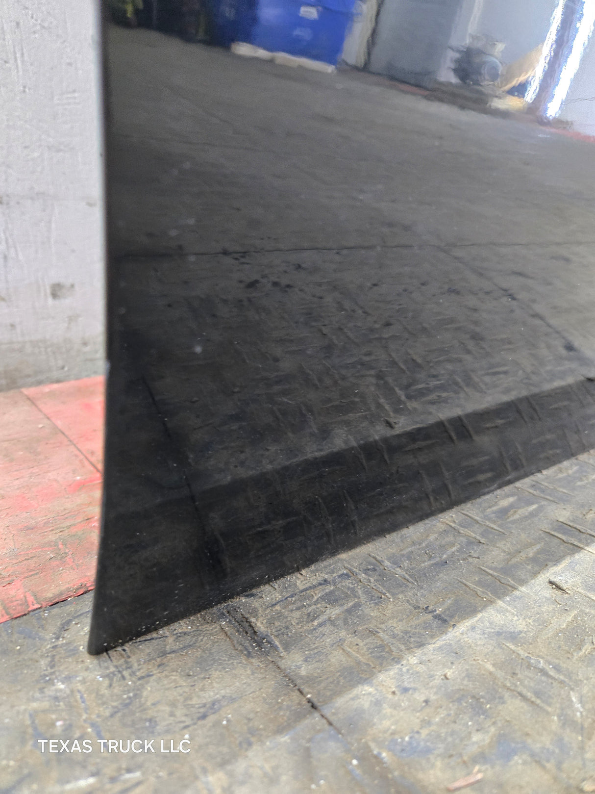 2012-2016 Ford Super Duty Passenger Side Front Door RH F250 F350 F450 F550 - Black