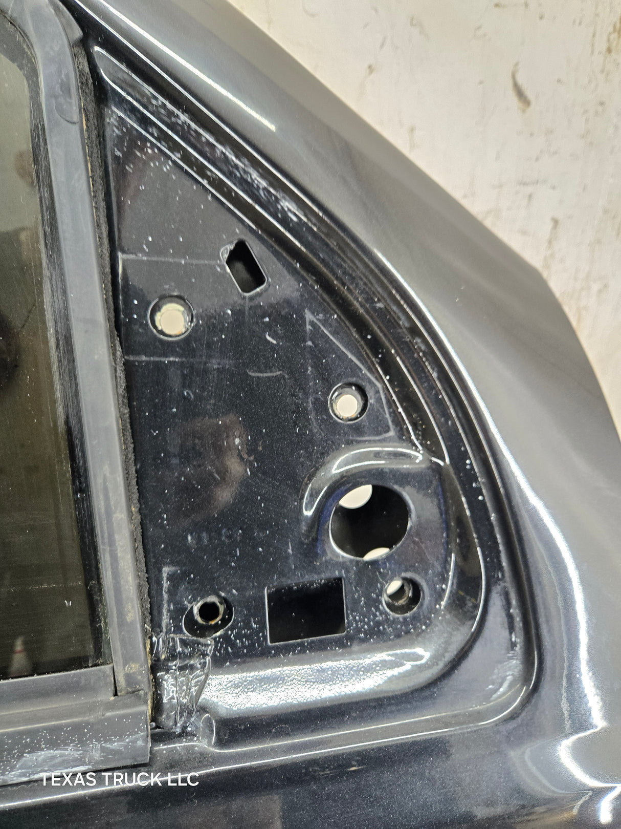 2012-2016 Ford Super Duty Passenger Side Front Door RH F250 F350 F450 F550 - Black