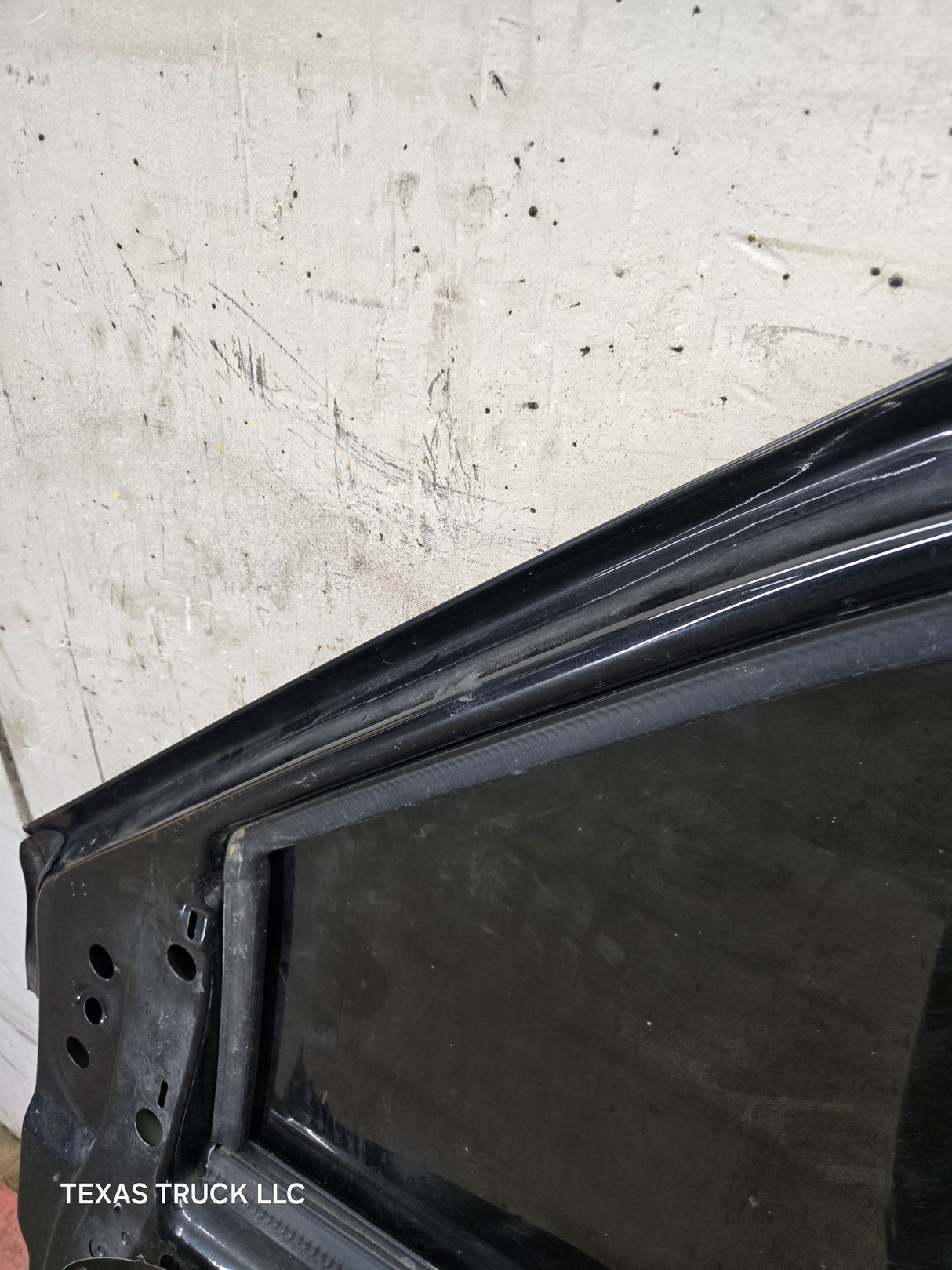 2012-2016 Ford Super Duty Passenger Side Front Door RH F250 F350 F450 F550 - Black