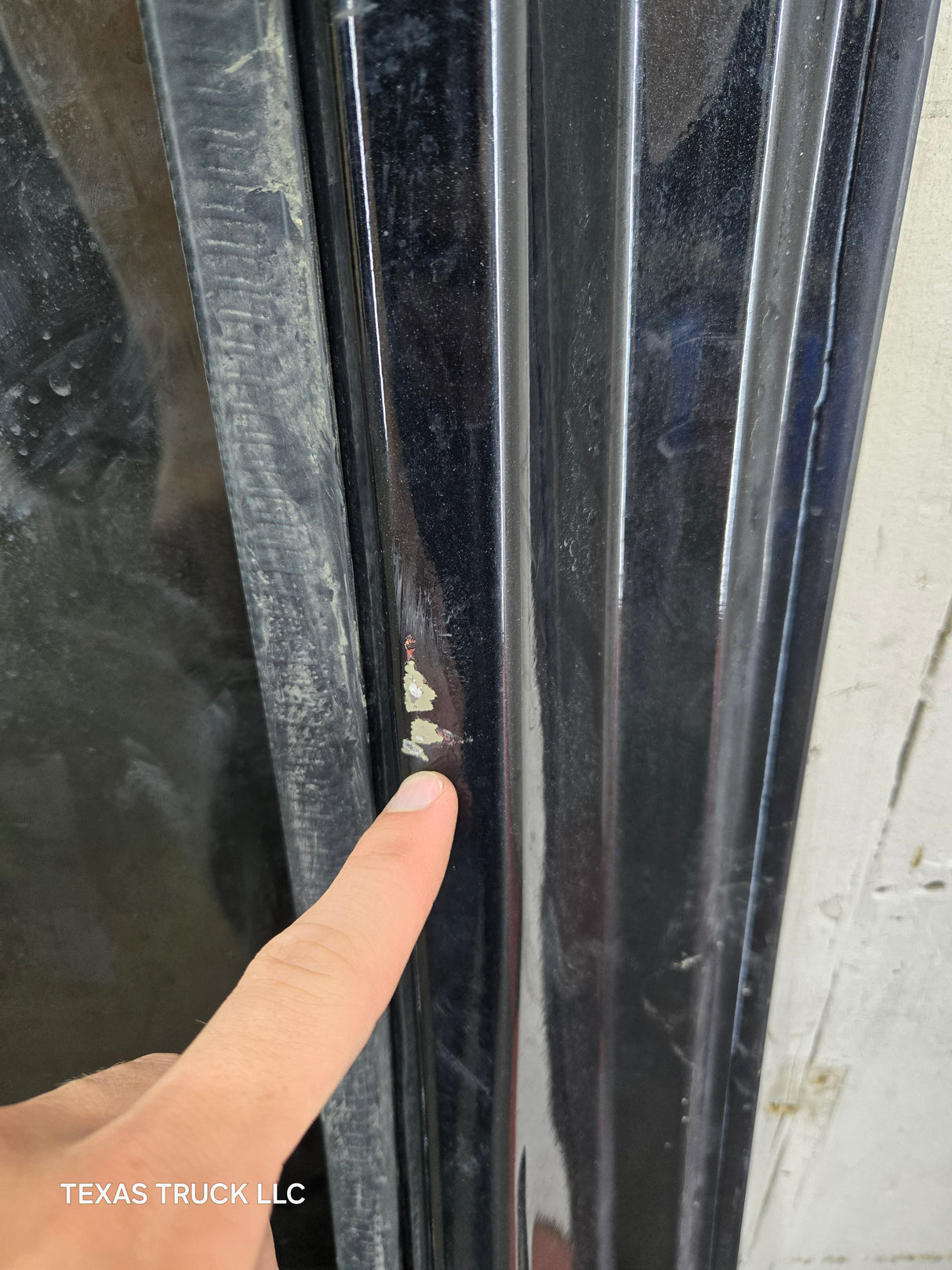 2012-2016 Ford Super Duty Passenger Side Front Door RH F250 F350 F450 F550 - Black