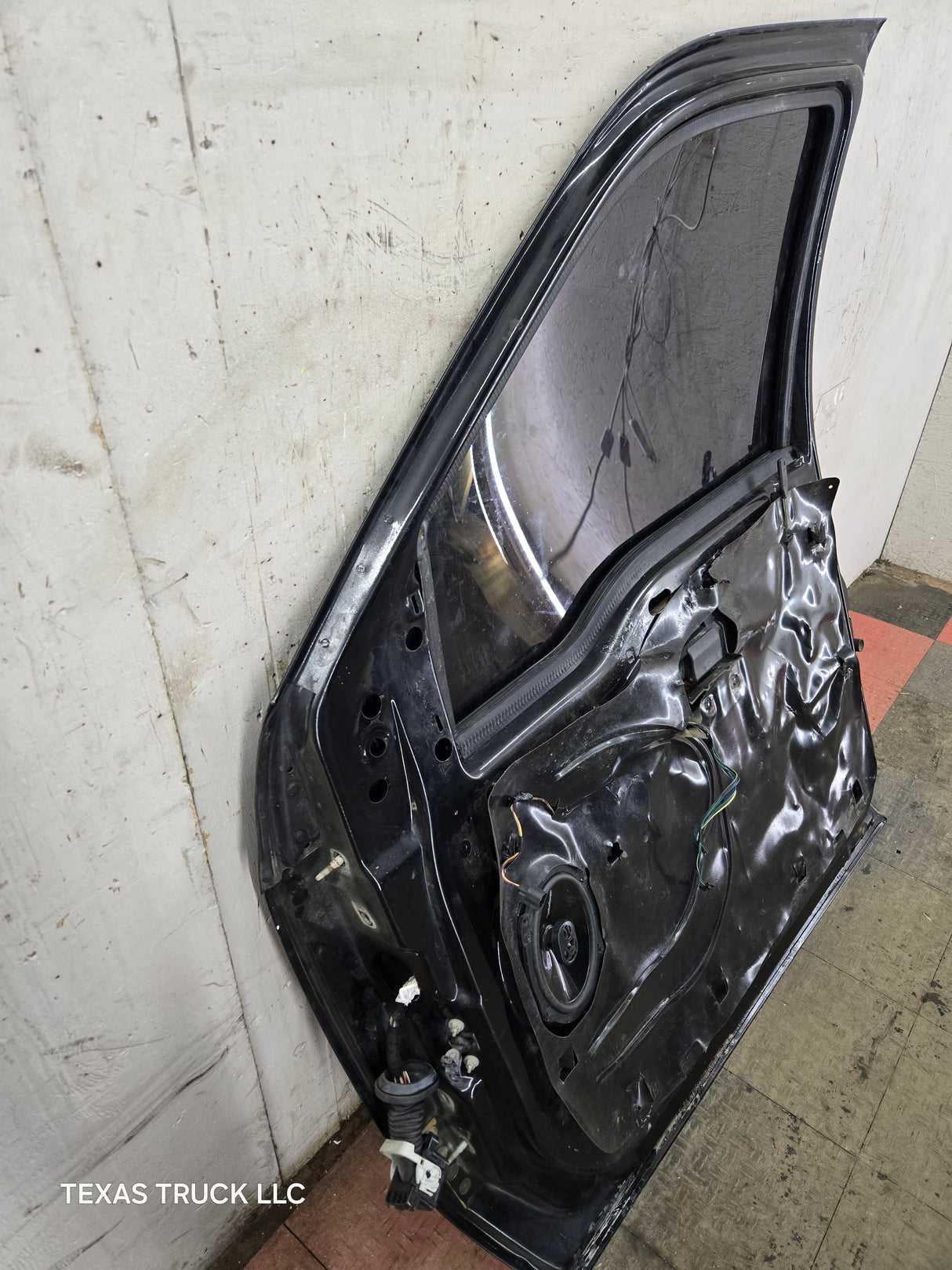 2012-2016 Ford Super Duty Passenger Side Front Door RH F250 F350 F450 F550 - Black