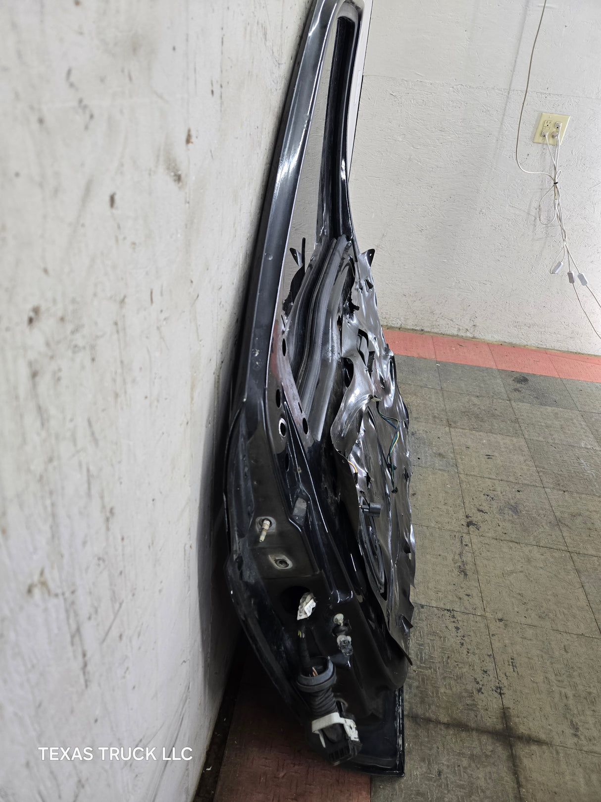 2012-2016 Ford Super Duty Passenger Side Front Door RH F250 F350 F450 F550 - Black