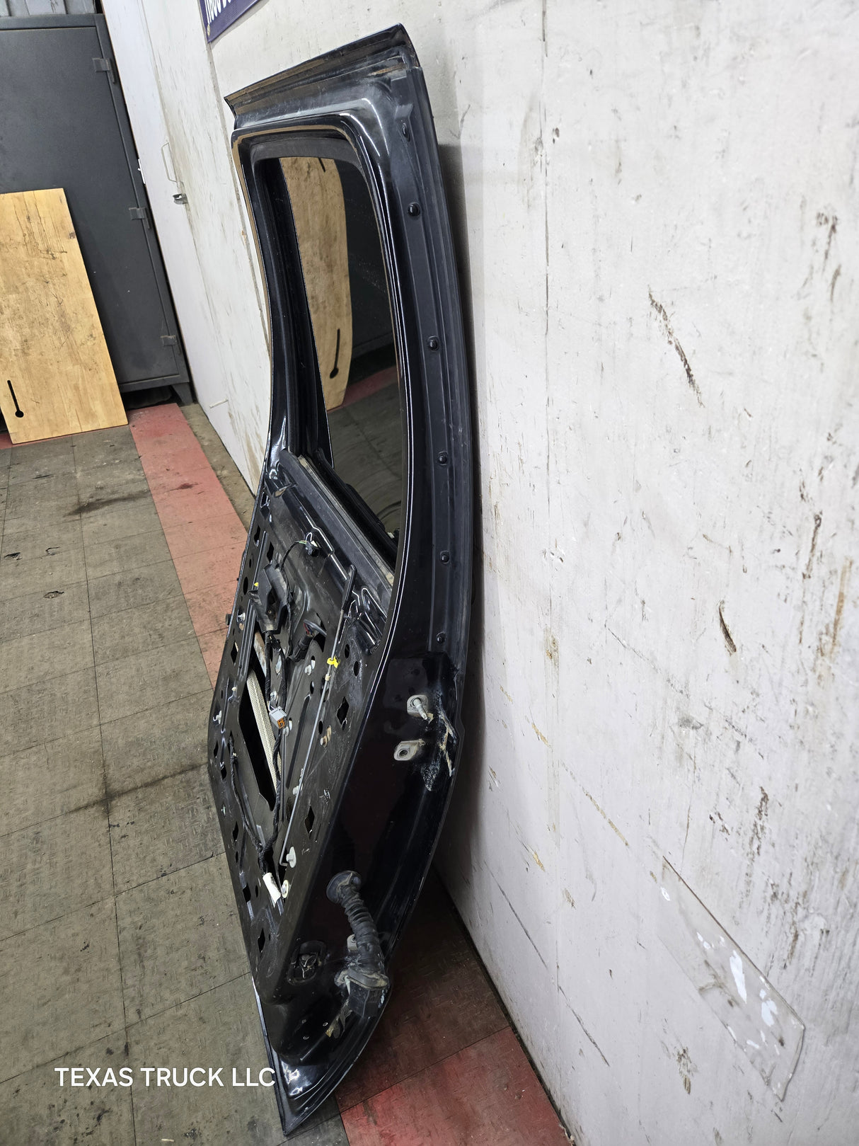 2012-2016 Ford Super Duty LH Driver Side Rear Crew Cab Door F250 F350 F450 F550 - Black