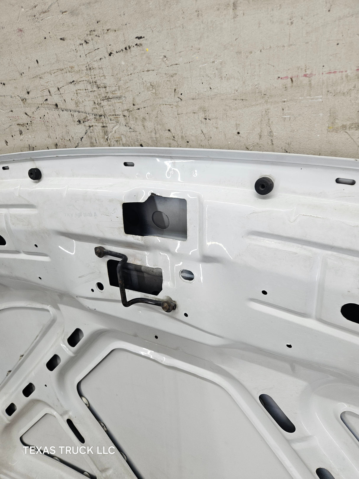 1999-2007 Ford Super Duty Hood F250 F350 F450 F550 - Oxford White