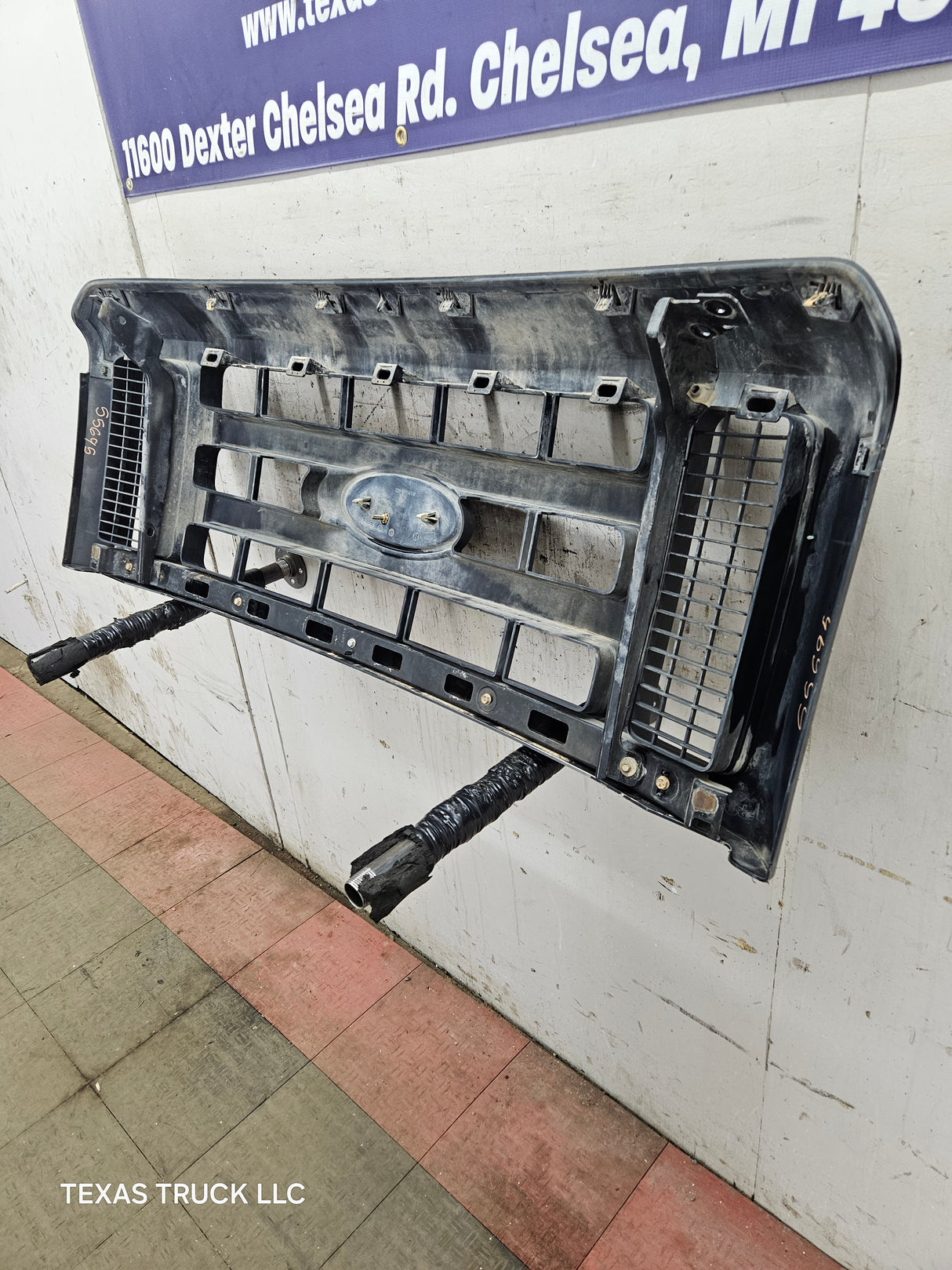 2008-2010 Ford Super Duty F250 F350 F450 F550 Grill Surround