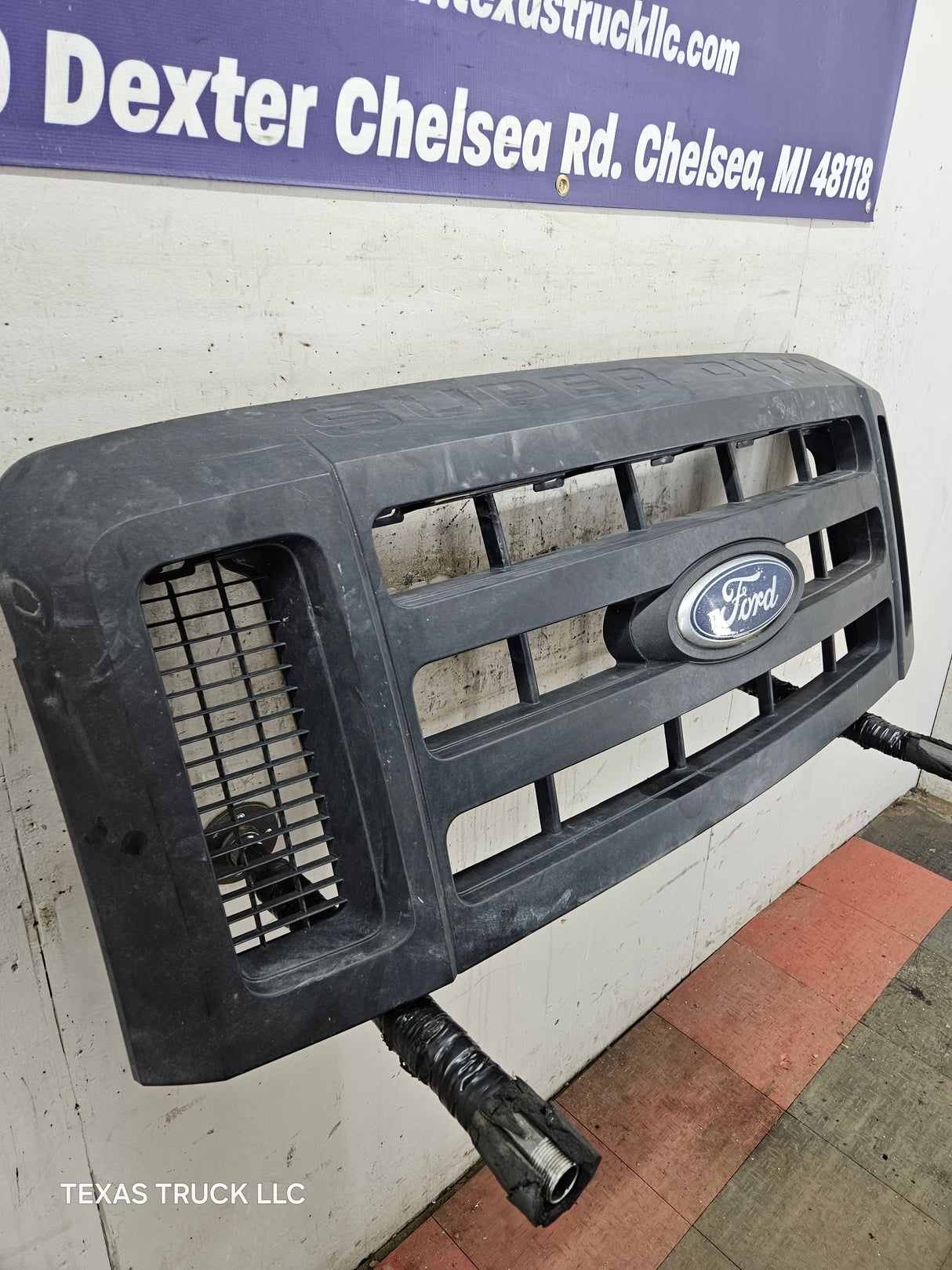 2008-2010 Ford Super Duty F250 F350 F450 F550 Grill Surround