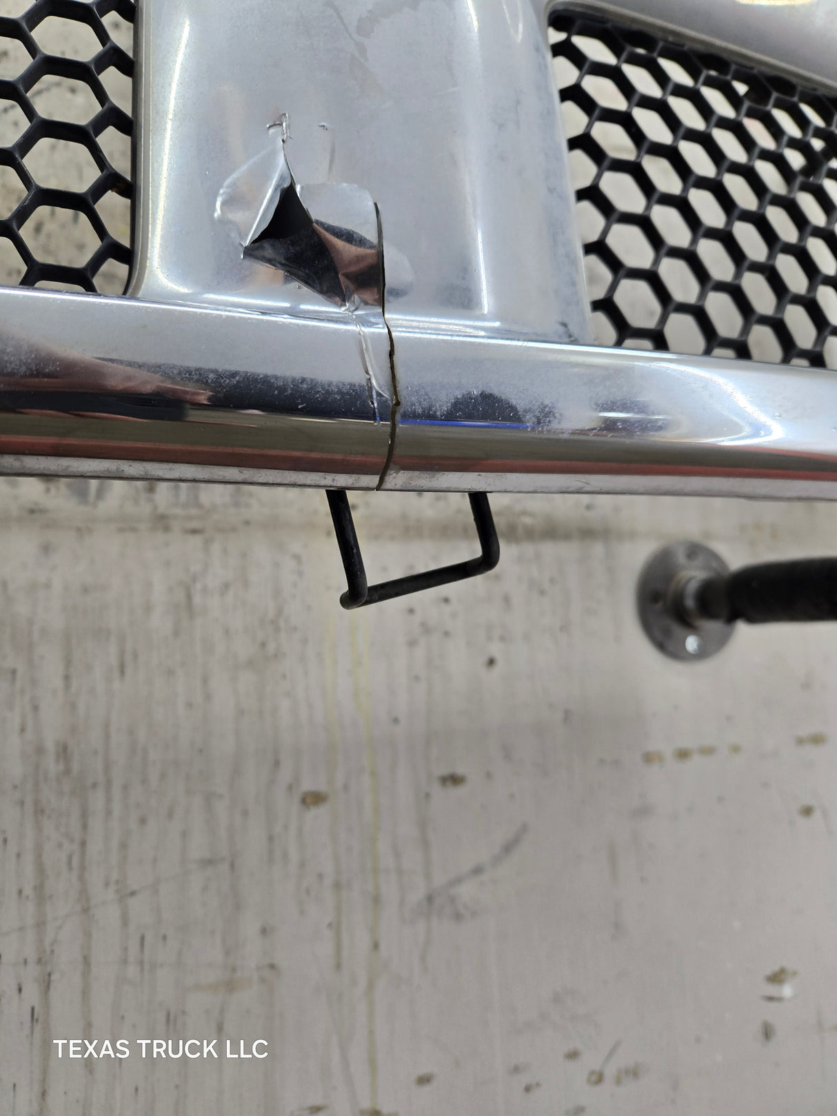 2002-2005 Dodge Ram 3rd Gen 1500 2500 3500 Chrome Grill