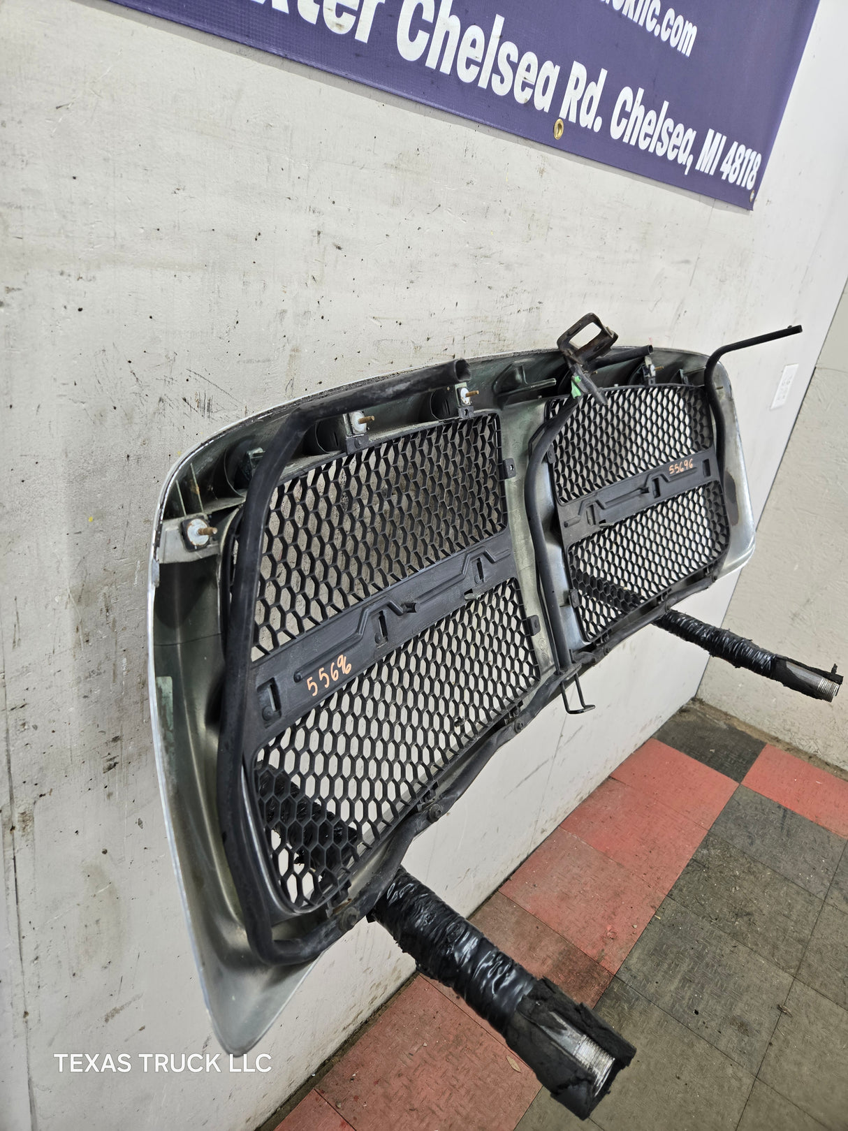 2002-2005 Dodge Ram 3rd Gen 1500 2500 3500 Chrome Grill