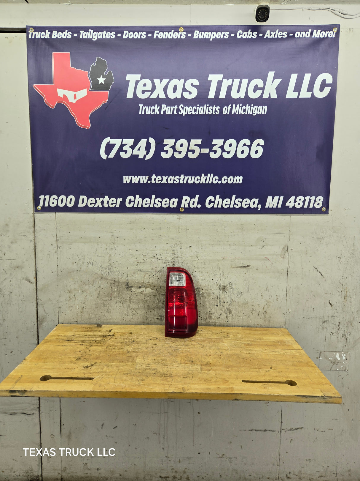 2008-2016 Ford Super Duty F250 F350 F450 F550 RH Passenger Side Tail Light