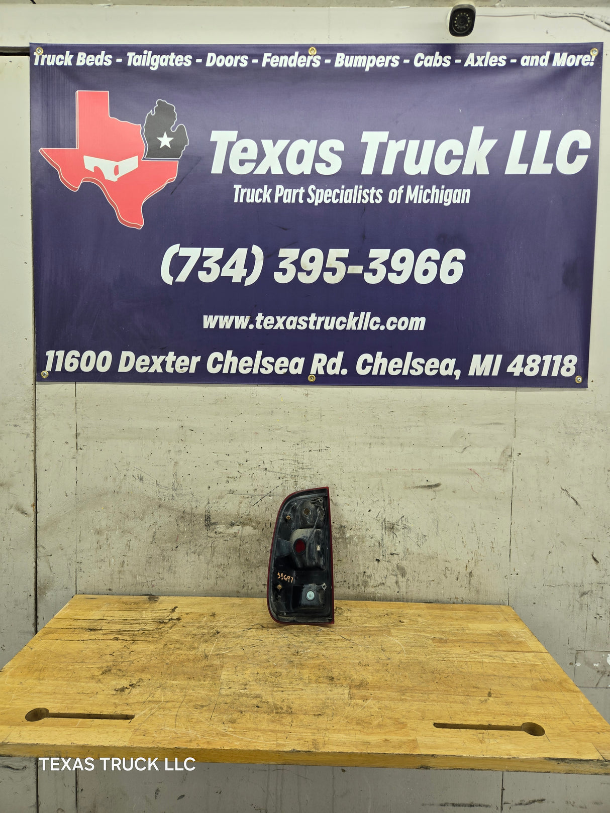 2008-2016 Ford Super Duty F250 F350 F450 F550 RH Passenger Side Tail Light