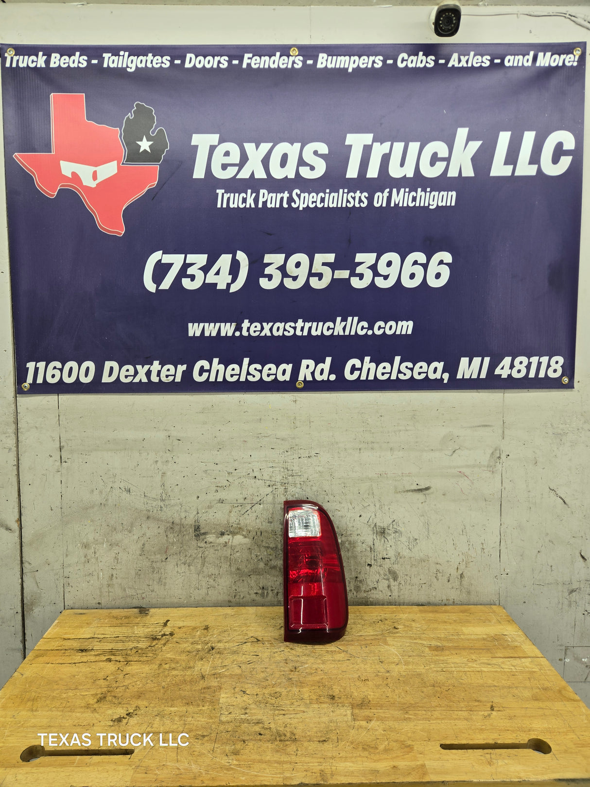 2008-2016 Ford Super Duty F250 F350 F450 F550 RH Passenger Side Tail Light