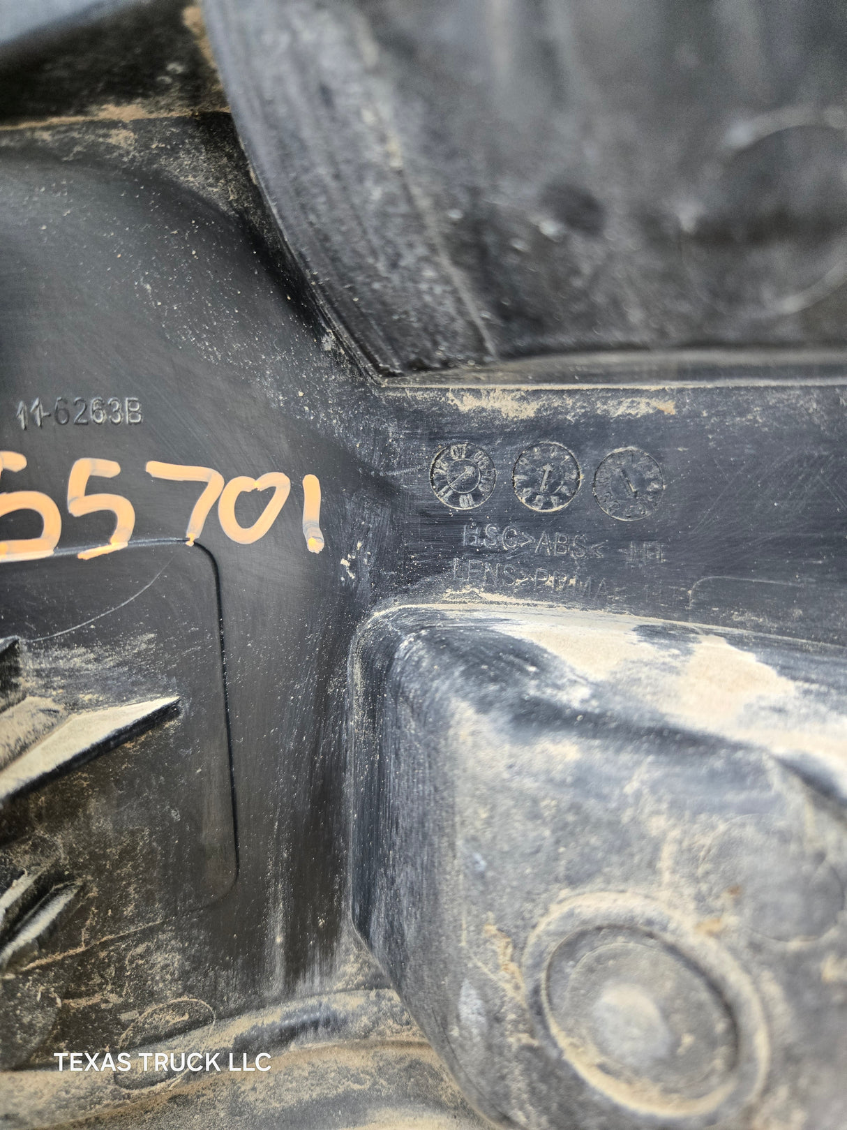 2008-2016 Ford Super Duty F250 F350 F450 F550 RH Passenger Side Tail Light