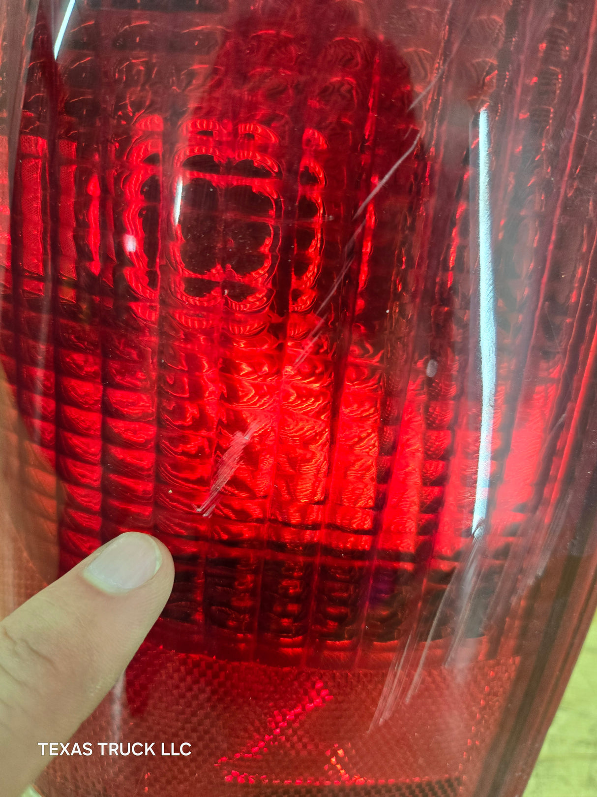 1999-2007 Ford Super Duty F250 F350 F450 F550 LH Driver Side Tail Light