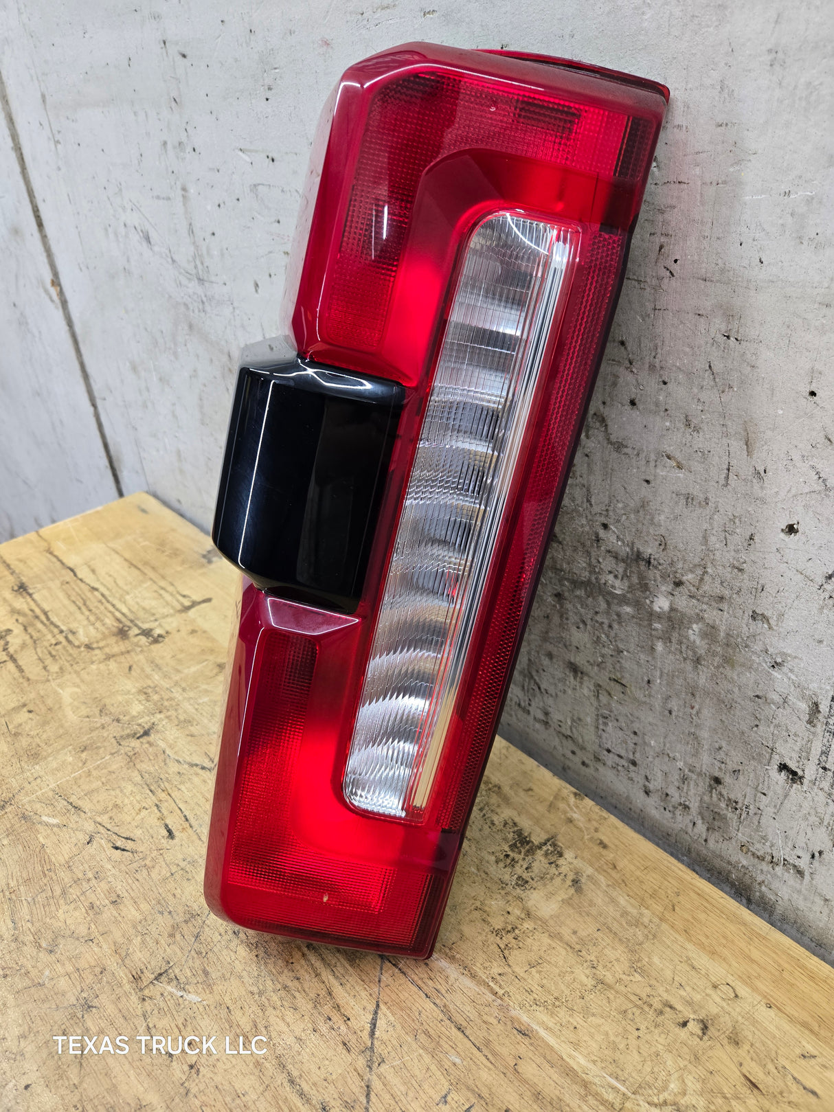 2023-2025 Ford Super Duty F250 F350 LH Driver Side Tail Light With Bliss PC3B-13B505-B