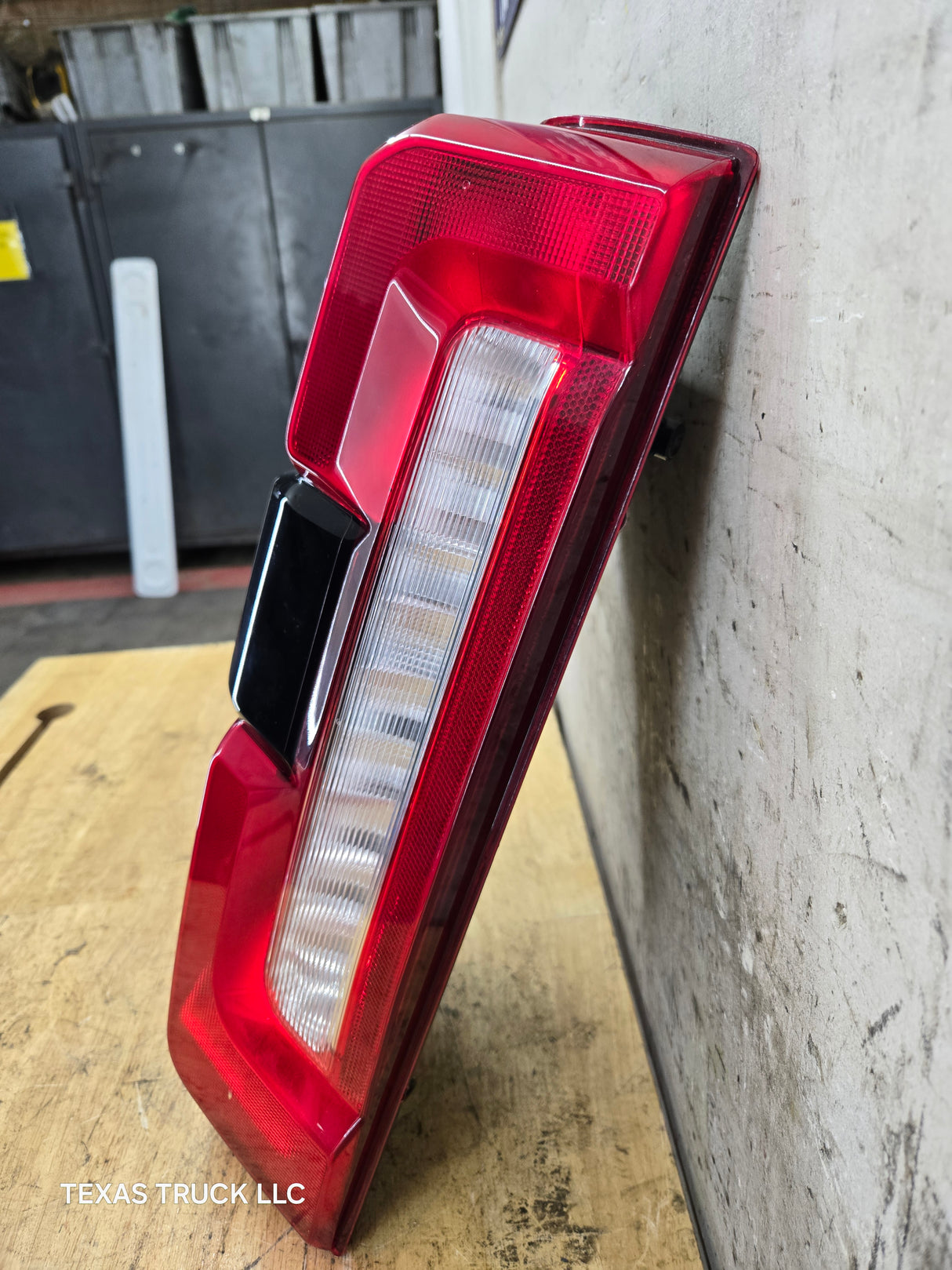 2023-2025 Ford Super Duty F250 F350 LH Driver Side Tail Light With Bliss PC3B-13B505-B