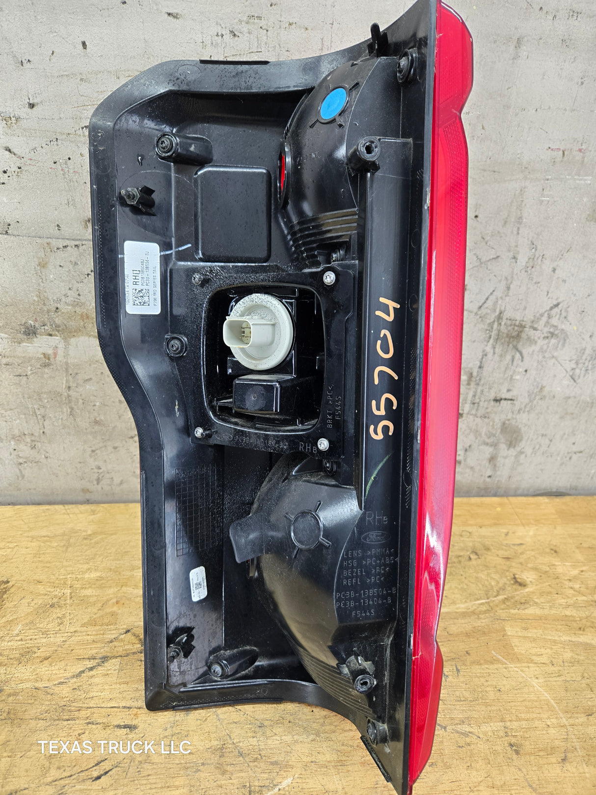 2023-2025 Ford Super Duty F250 F350 RH Passenger Side Tail Light With Bliss PC3B-13B504-B