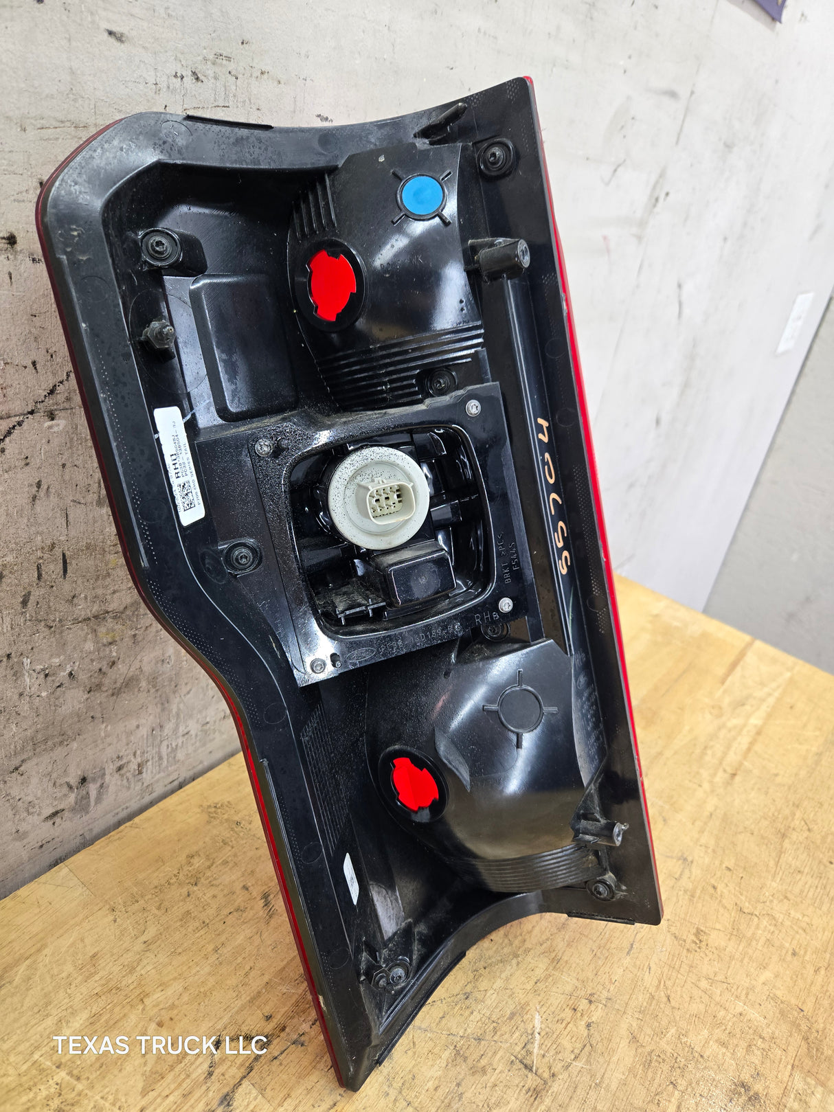 2023-2025 Ford Super Duty F250 F350 RH Passenger Side Tail Light With Bliss PC3B-13B504-B