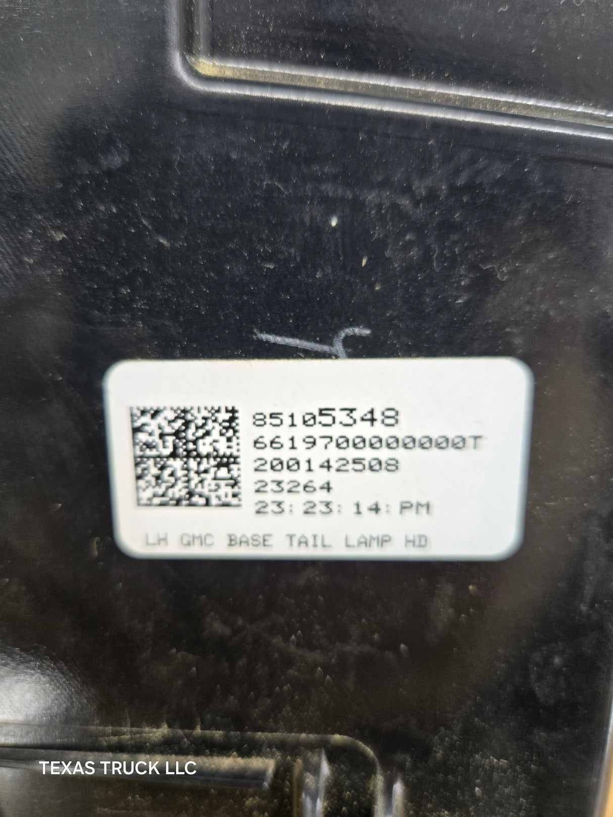 2019-2023 GMC Sierra 1500 2500 3500 HD LH Driver Side Tail Light 85105348
