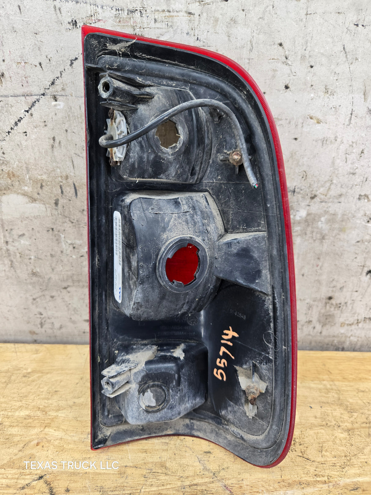 2008-2016 Ford Super Duty F250 F350 F450 F550 LH Driver Side Tail Light