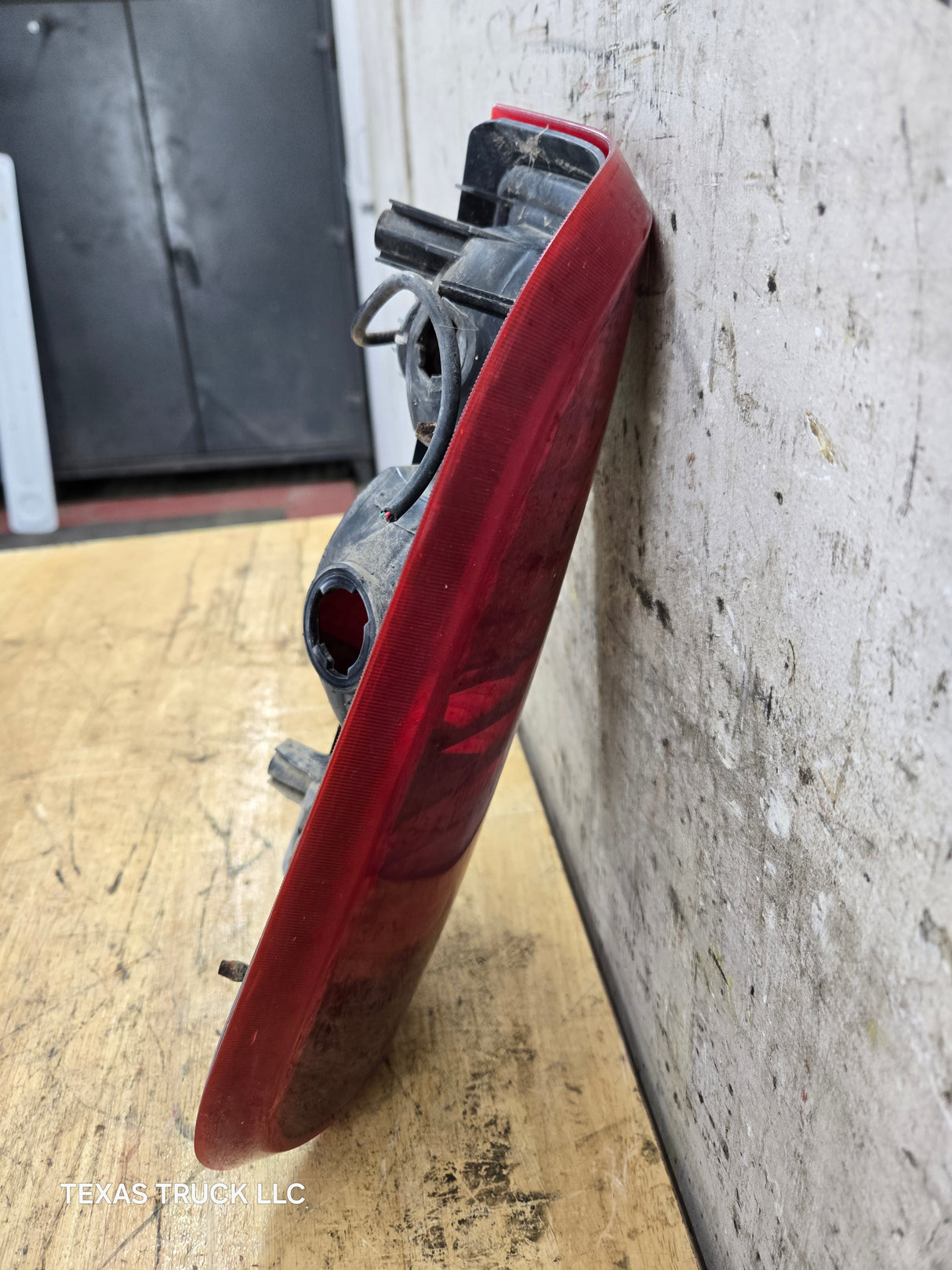 2008-2016 Ford Super Duty F250 F350 F450 F550 LH Driver Side Tail Light